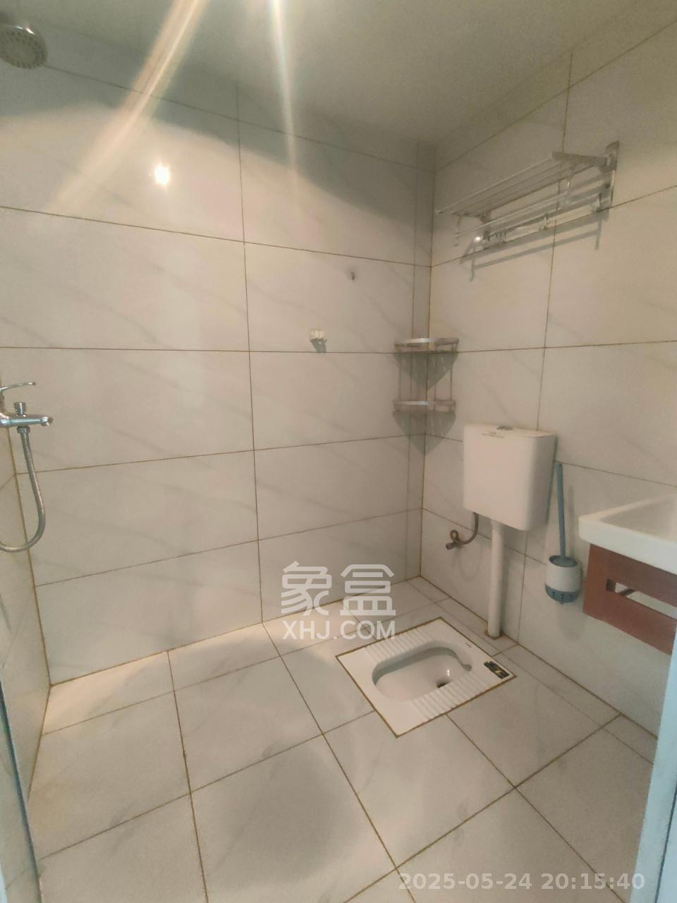 和润园三期 1室1厅1卫 1500.0元/月 和润园三期 1室1厅1卫 1500.0元/月室内图