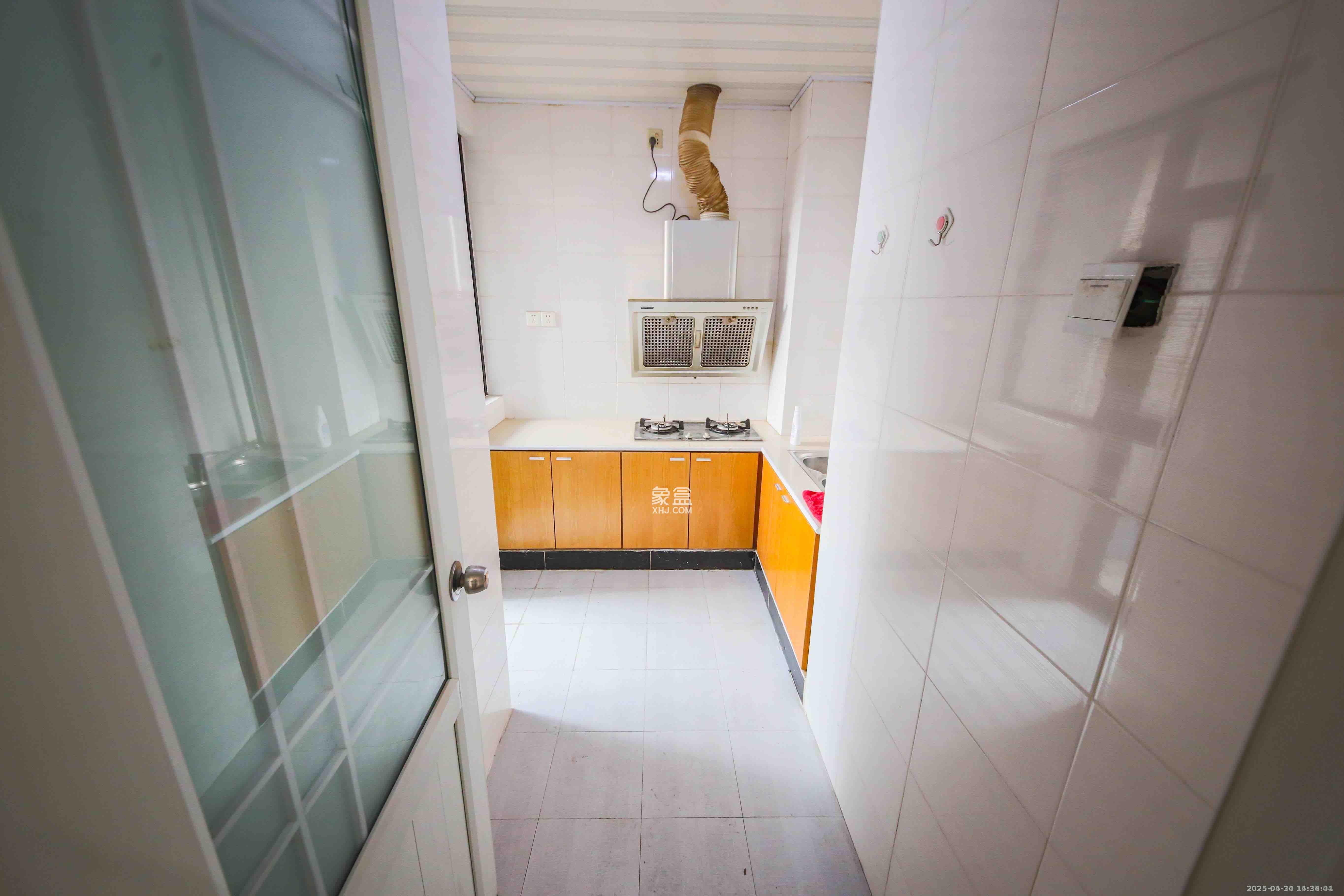 鑫远湘府华城 2室2厅1卫 1800.0元/月 鑫远湘府华城 2室2厅1卫 1800.0元/月室内图