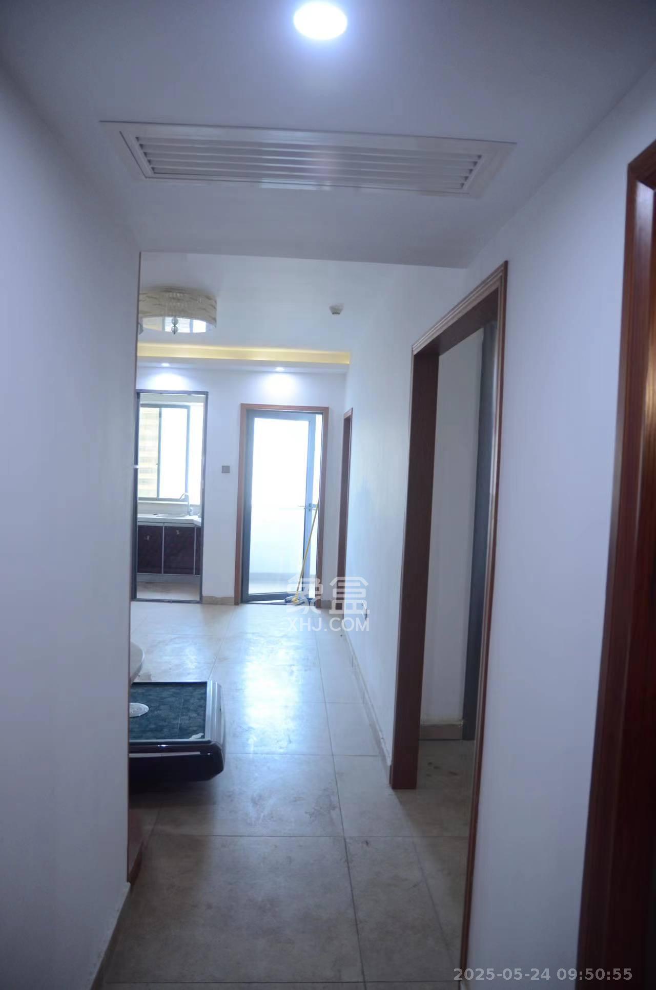 东方芙蓉 1室0厅0卫 1550.0元/月 东方芙蓉 1室0厅0卫 1550.0元/月室内图