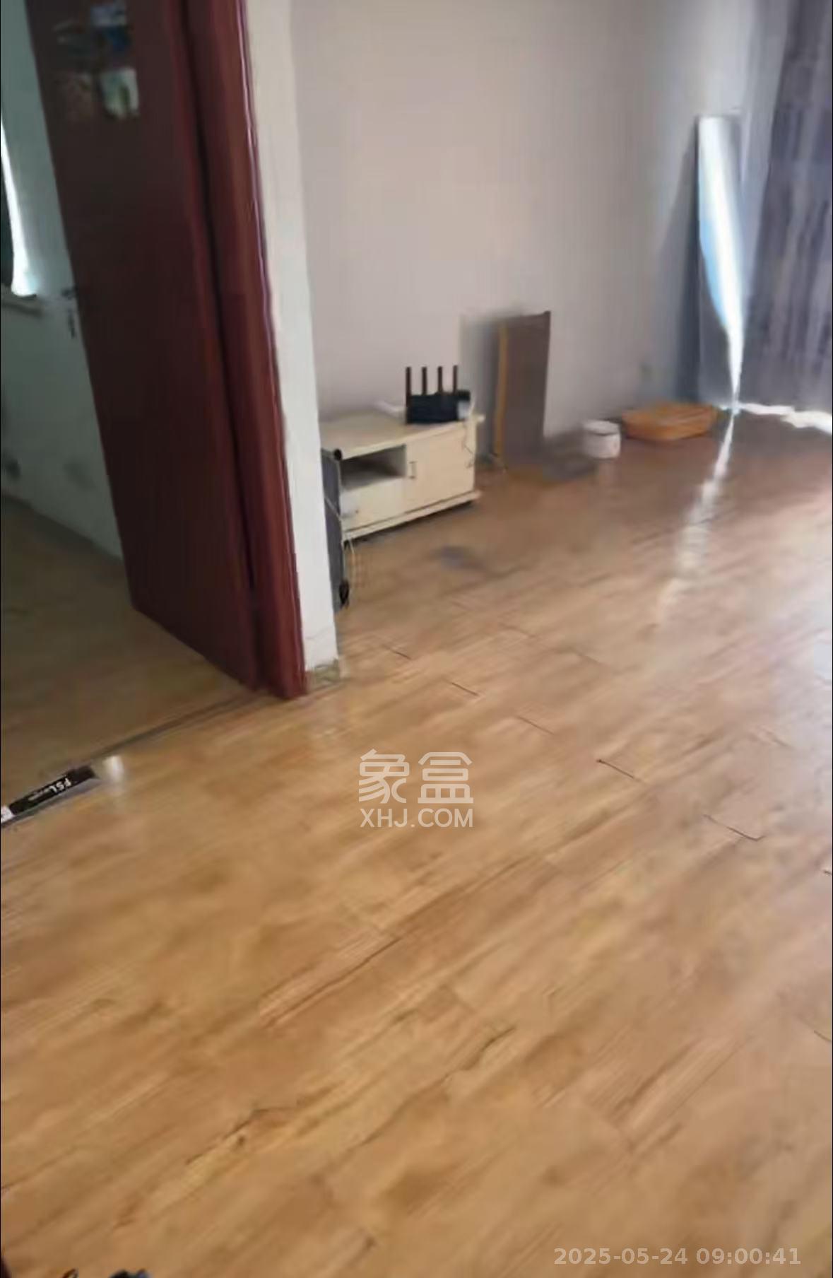 诚兴园  2室2厅1卫    1800.0元/月