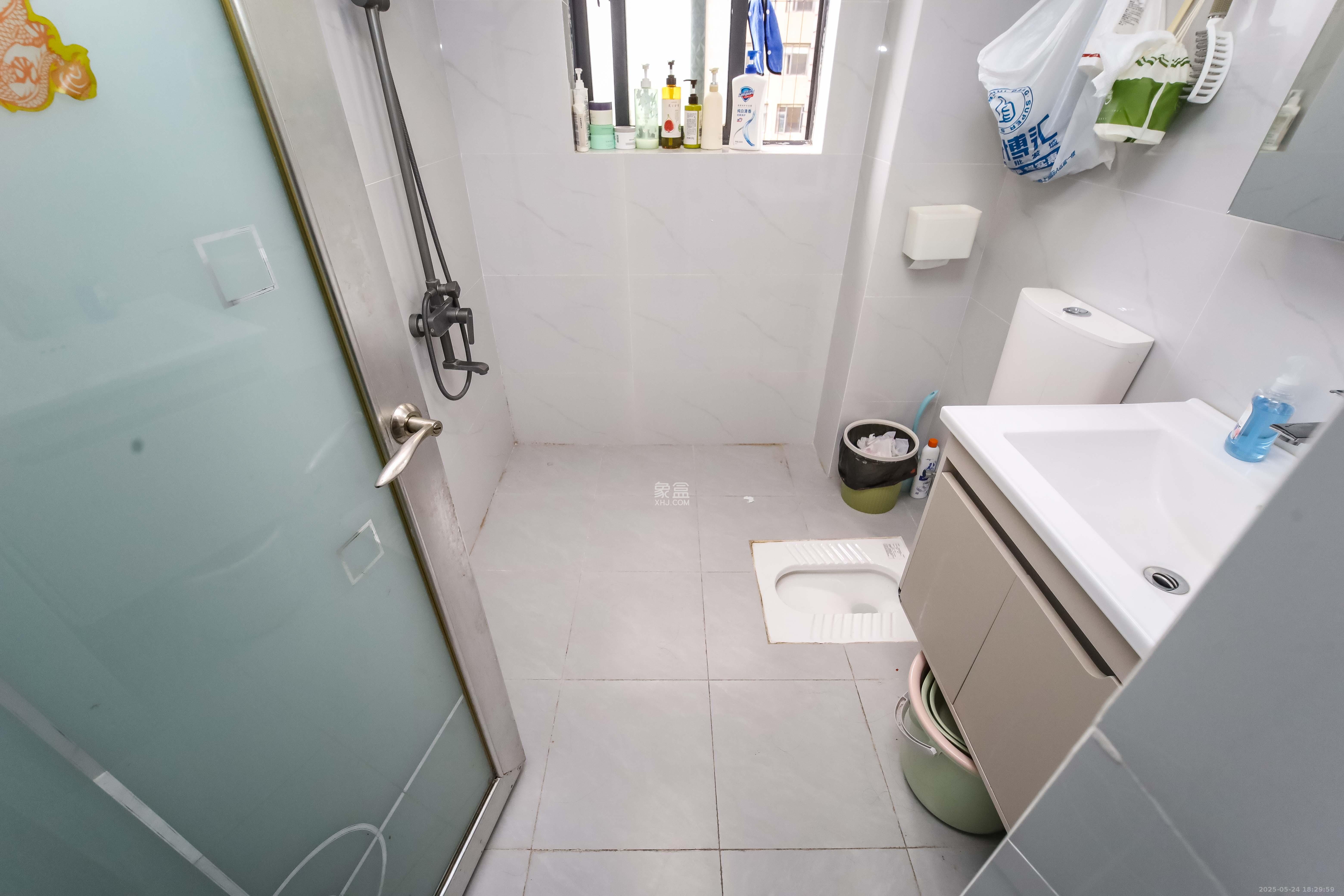 锦湘国际星城三期(锦绣苑) 3室2厅2卫 95.0万 锦湘国际星城三期(锦绣苑) 3室2厅2卫 95.0万卫生间