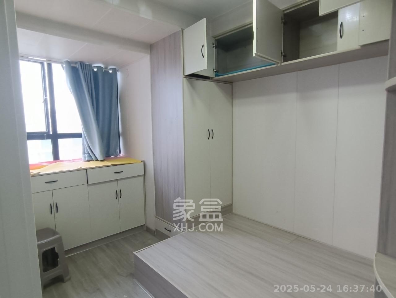 洋湖时代  1室1厅1卫   1500.00元/月