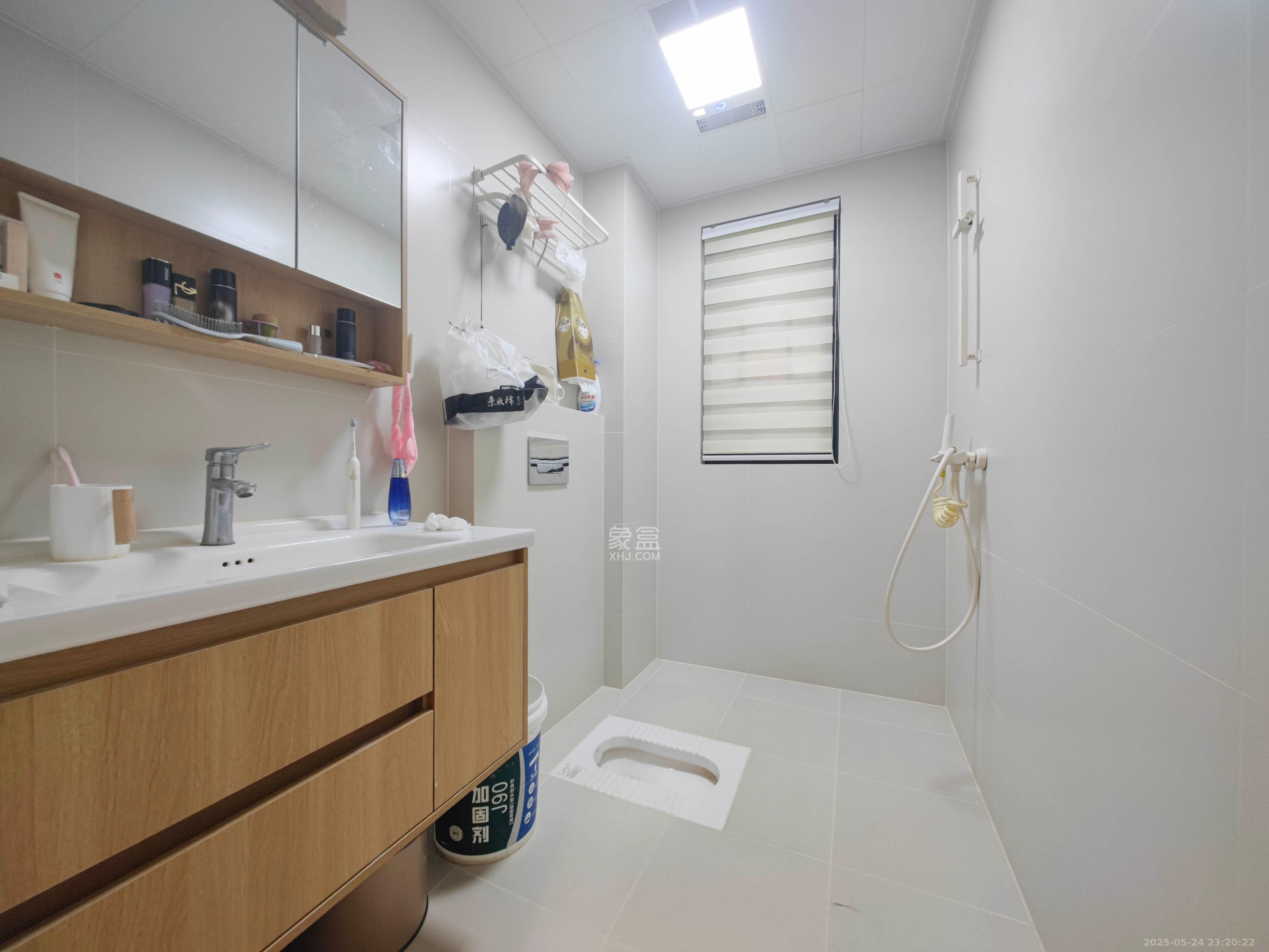 润和翰文府 3室2厅2卫 110.0万 润和翰文府 3室2厅2卫 110.0万卫生间
