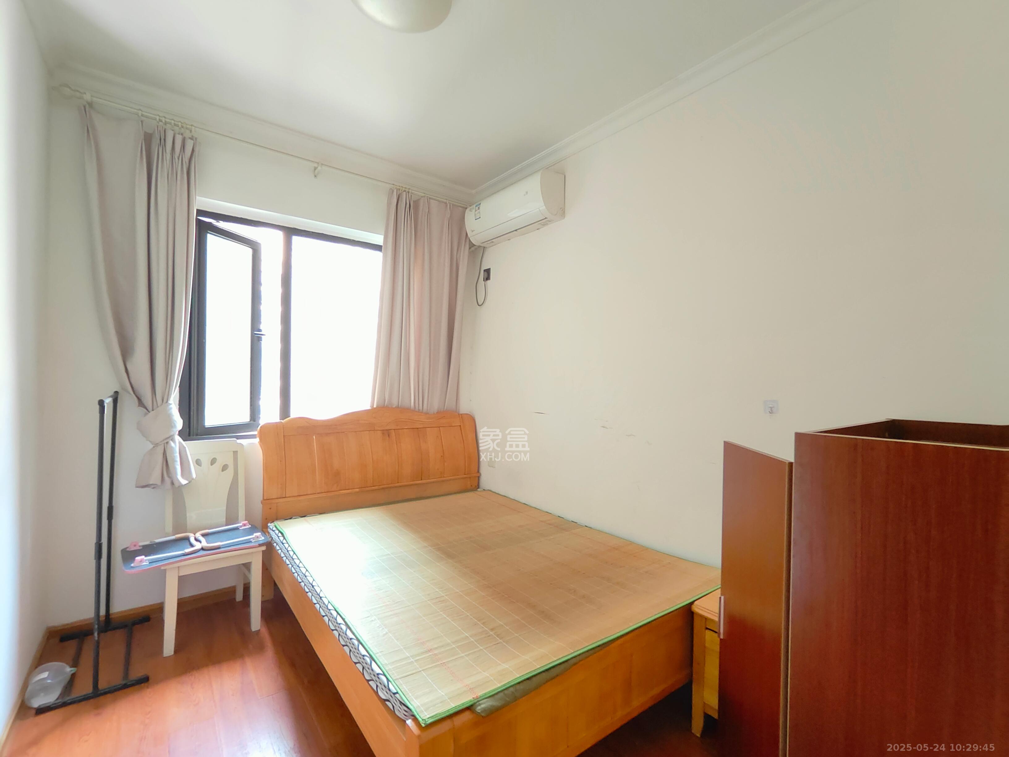 勤诚达境界城  4室2厅2卫    2300.0元/月 勤诚达境界城  4室2厅2卫    2300.0元/月