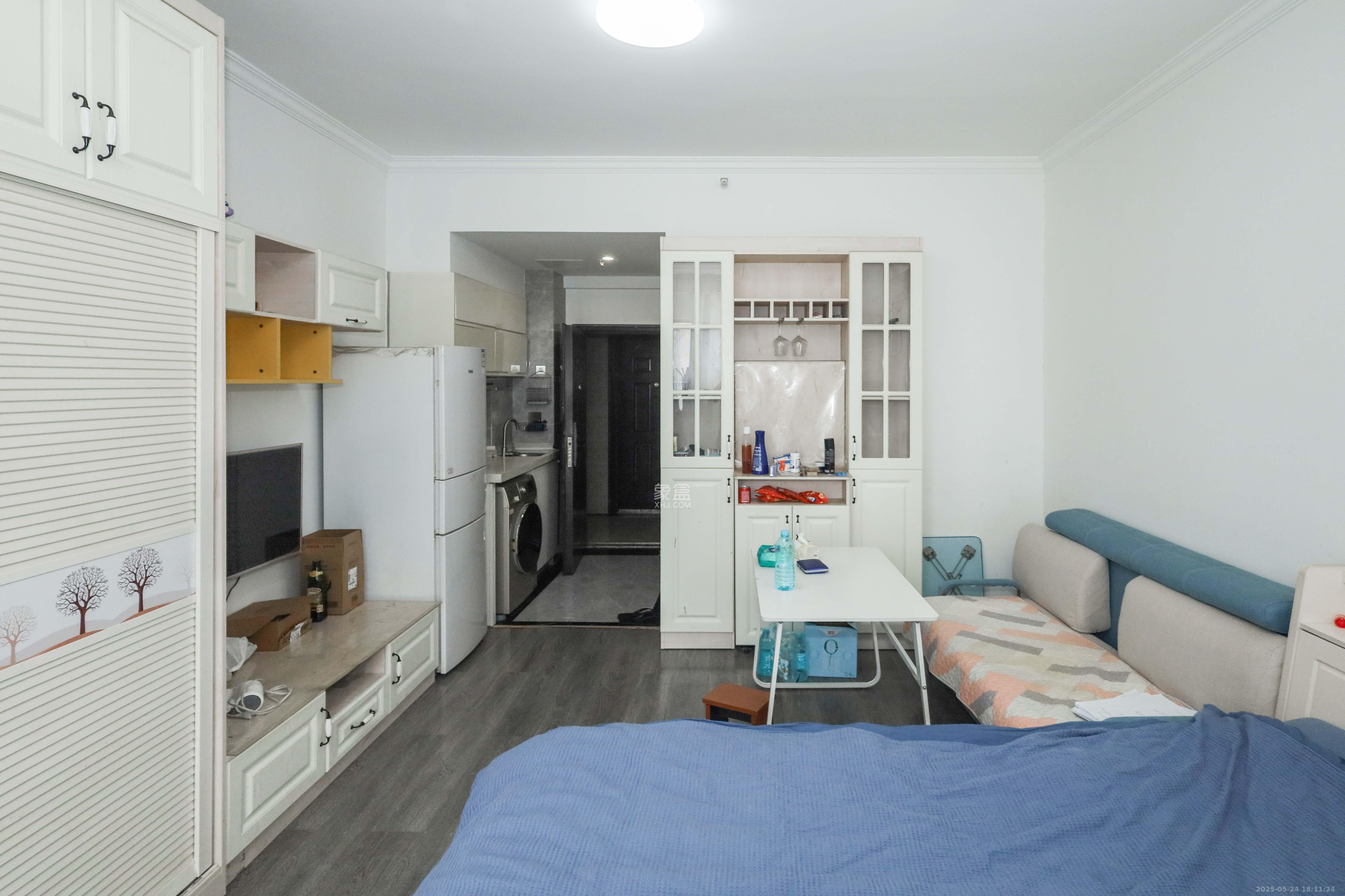 梅溪鑫苑名家  1室0厅0卫    20.0万 梅溪鑫苑名家  1室0厅0卫    20.0万客厅