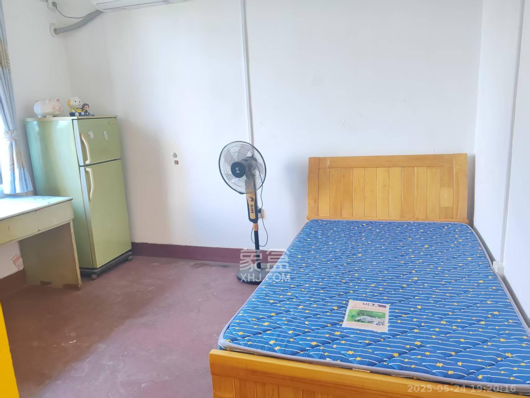 长坡水利水电机械厂宿舍 2室1厅1卫 1300.0元/月 长坡水利水电机械厂宿舍 2室1厅1卫 1300.0元/月室内图