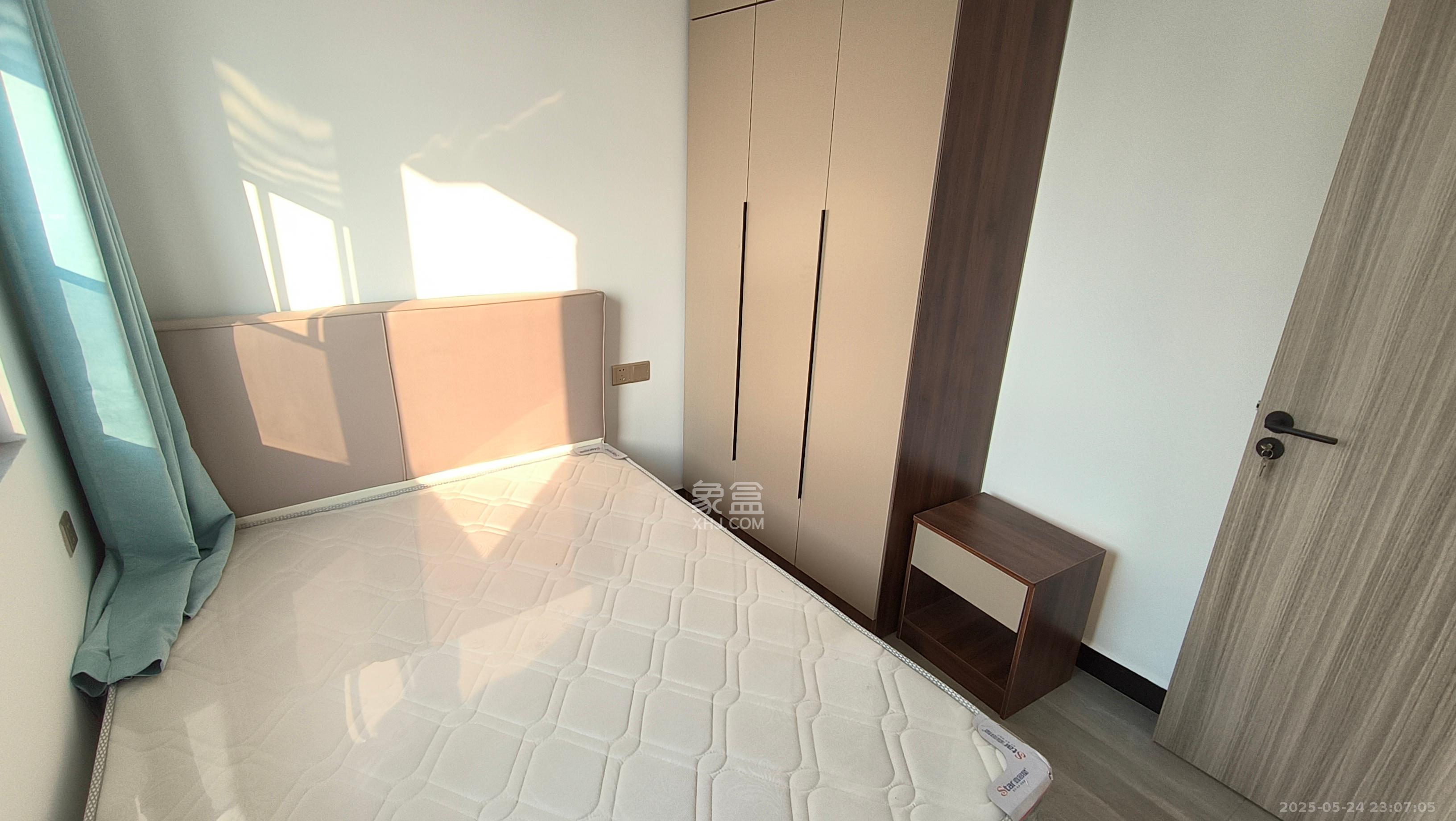 蔷薇国际  2室1厅1卫   1800.00元/月室内图