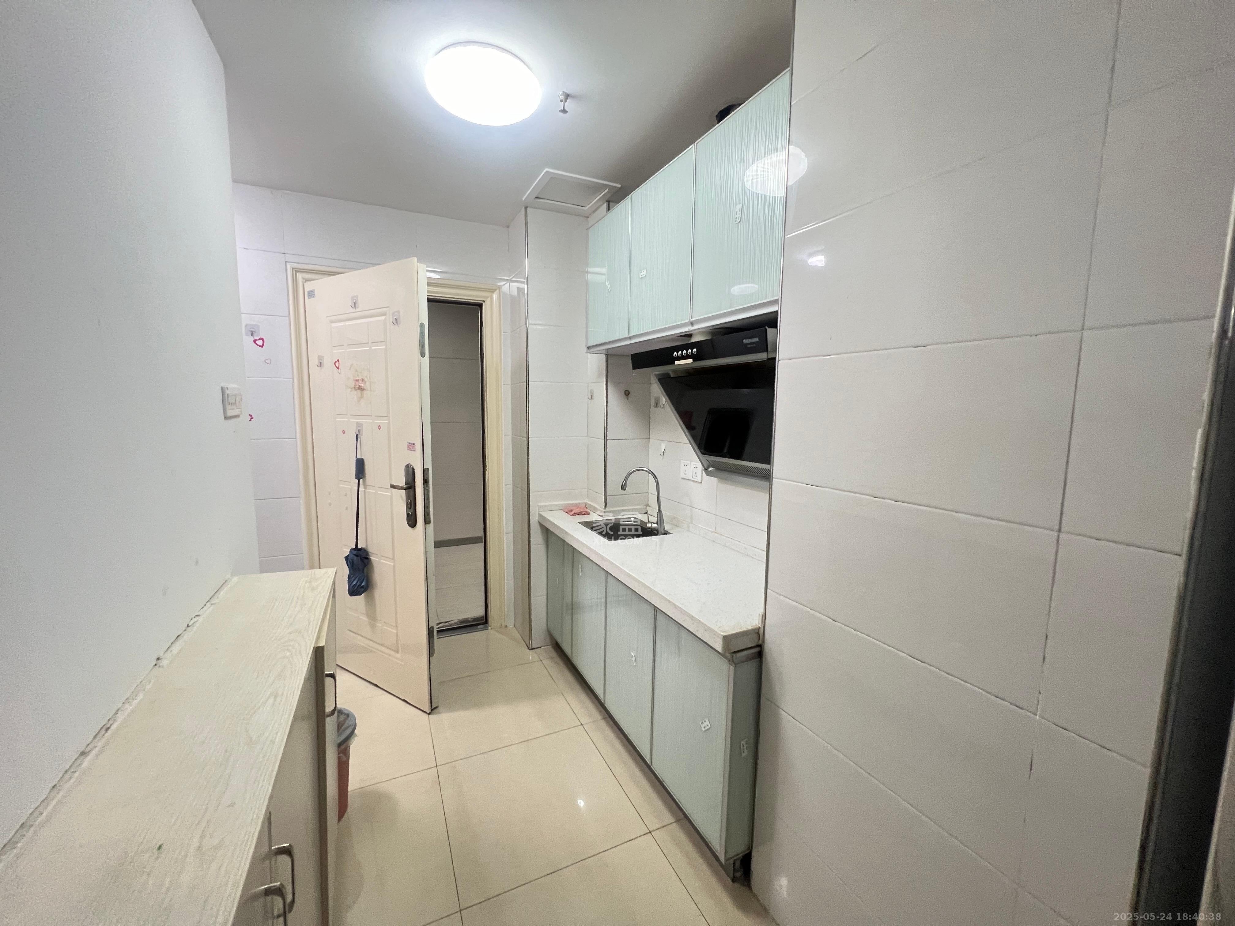 御溪国际 1室1厅1卫 1500.0元/月 御溪国际 1室1厅1卫 1500.0元/月室内图