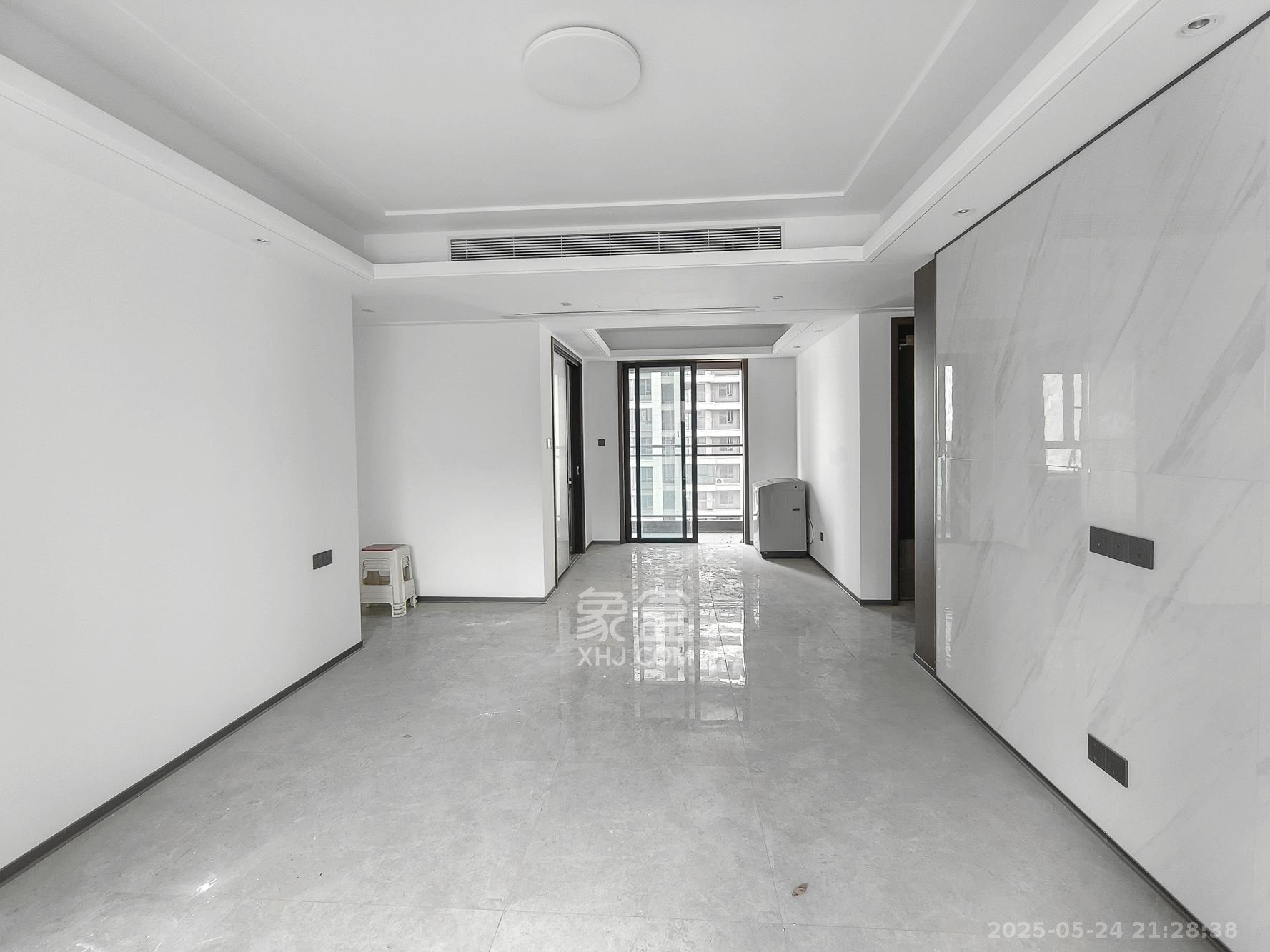 荣盛锦绣学府  4室2厅2卫    110.0万 荣盛锦绣学府  4室2厅2卫    110.0万客厅