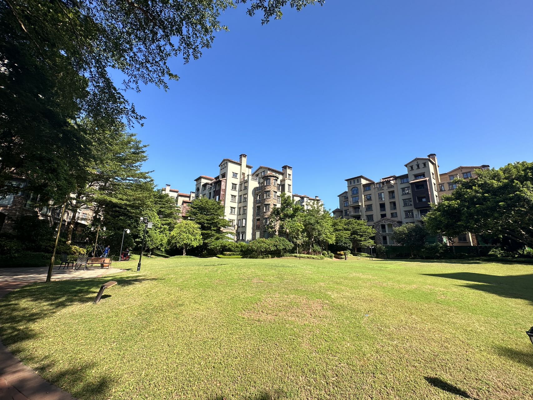 美林谷  4室2厅2卫   6000.00元/月室内图