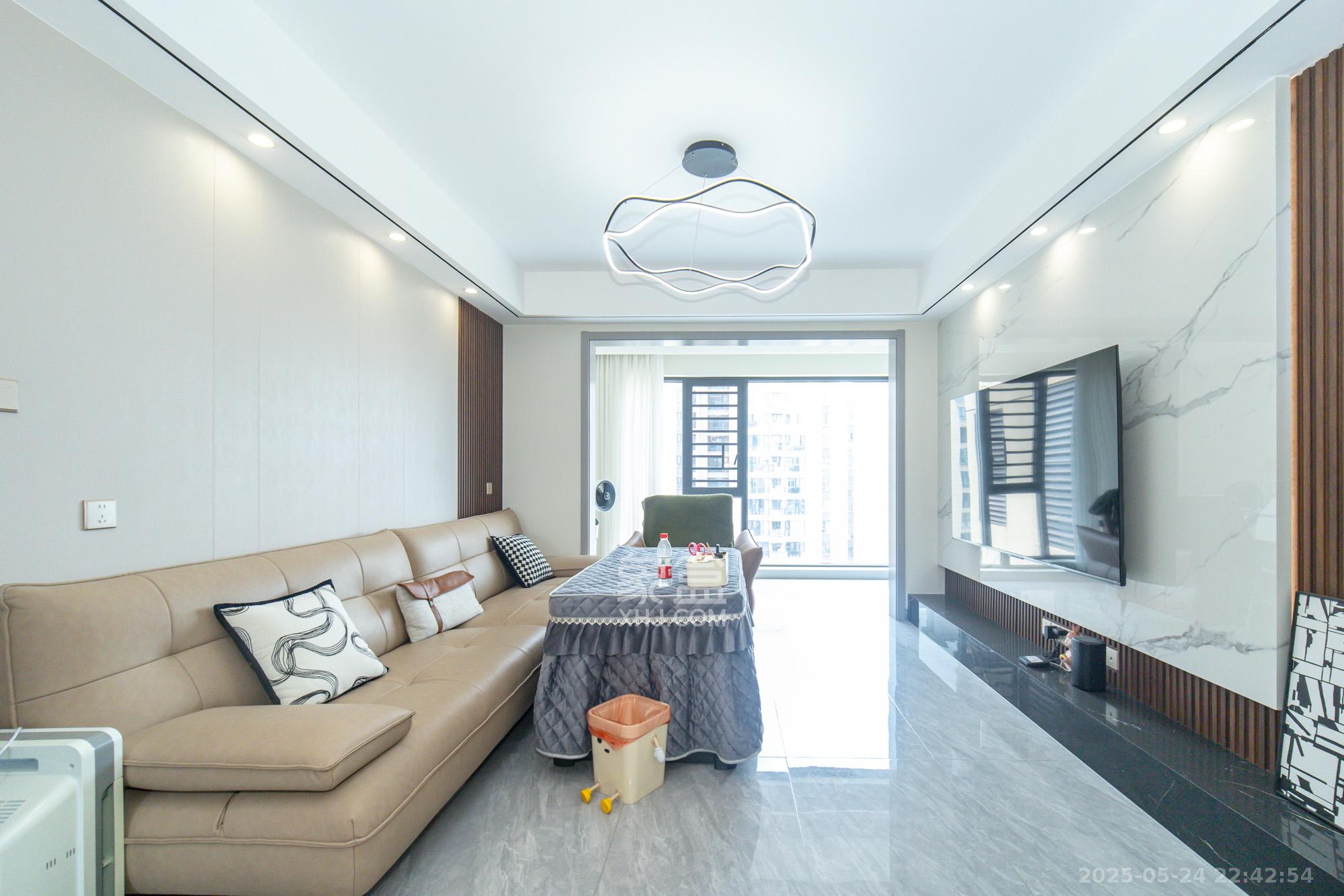 兴进珺府  4室2厅2卫    131.8万 兴进珺府  4室2厅2卫    131.8万