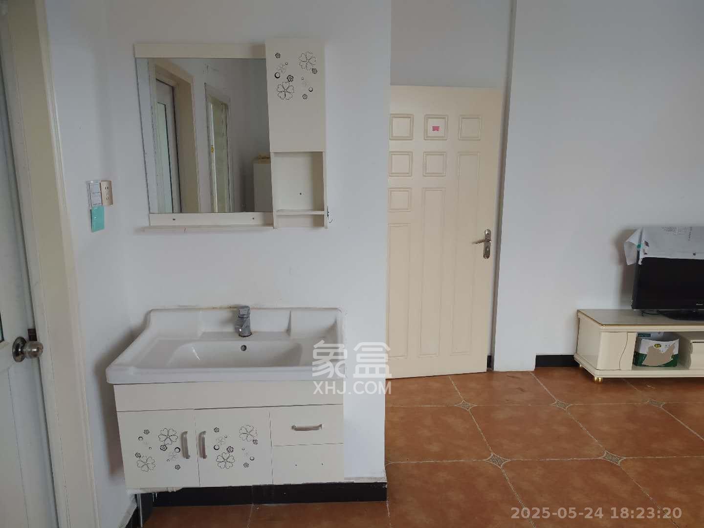 东方新世界  2室2厅1卫   2600.00元/月室内图