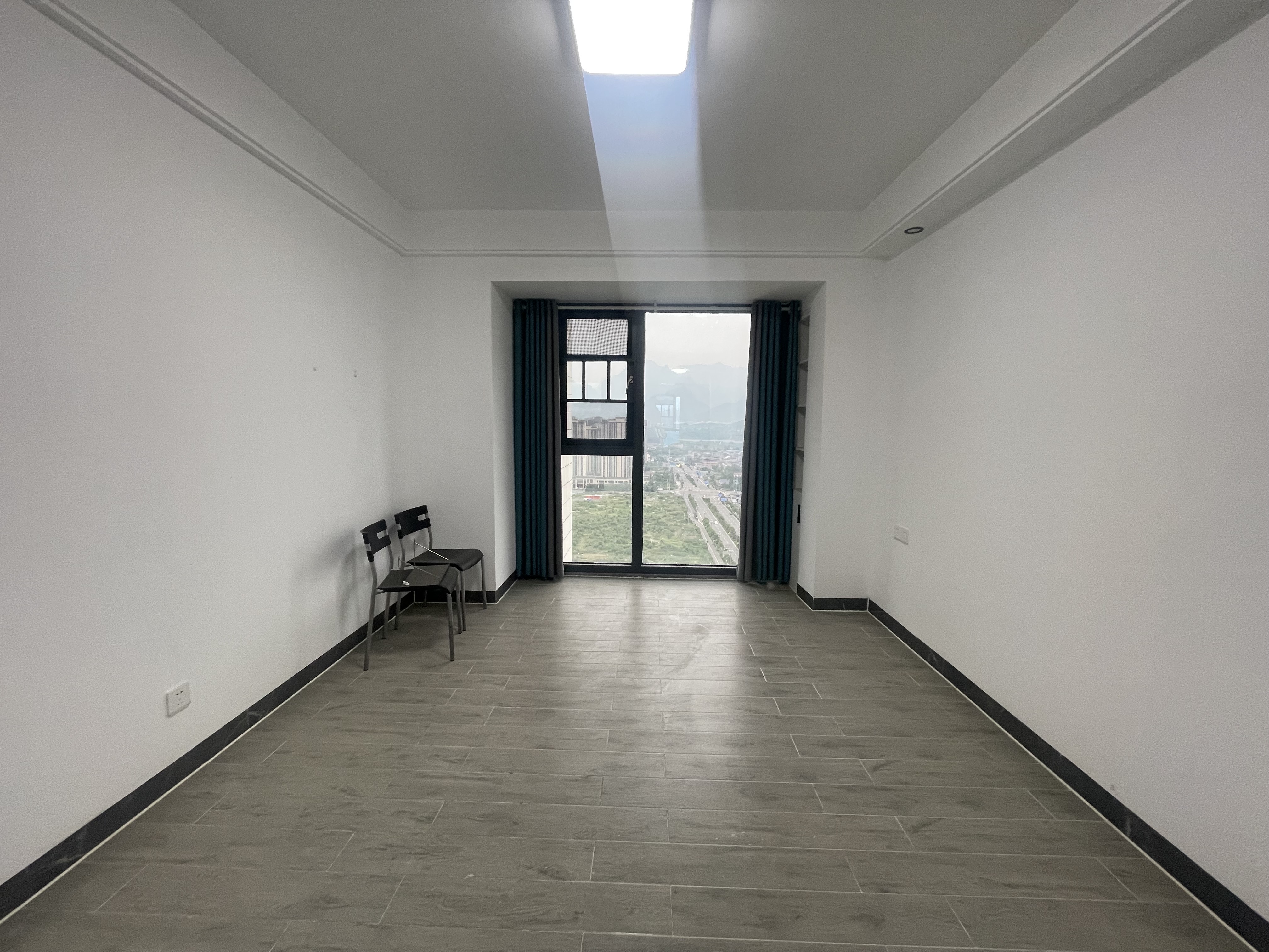 天成国际 3室2厅2卫 2000.0元/月 天成国际 3室2厅2卫 2000.0元/月室内图