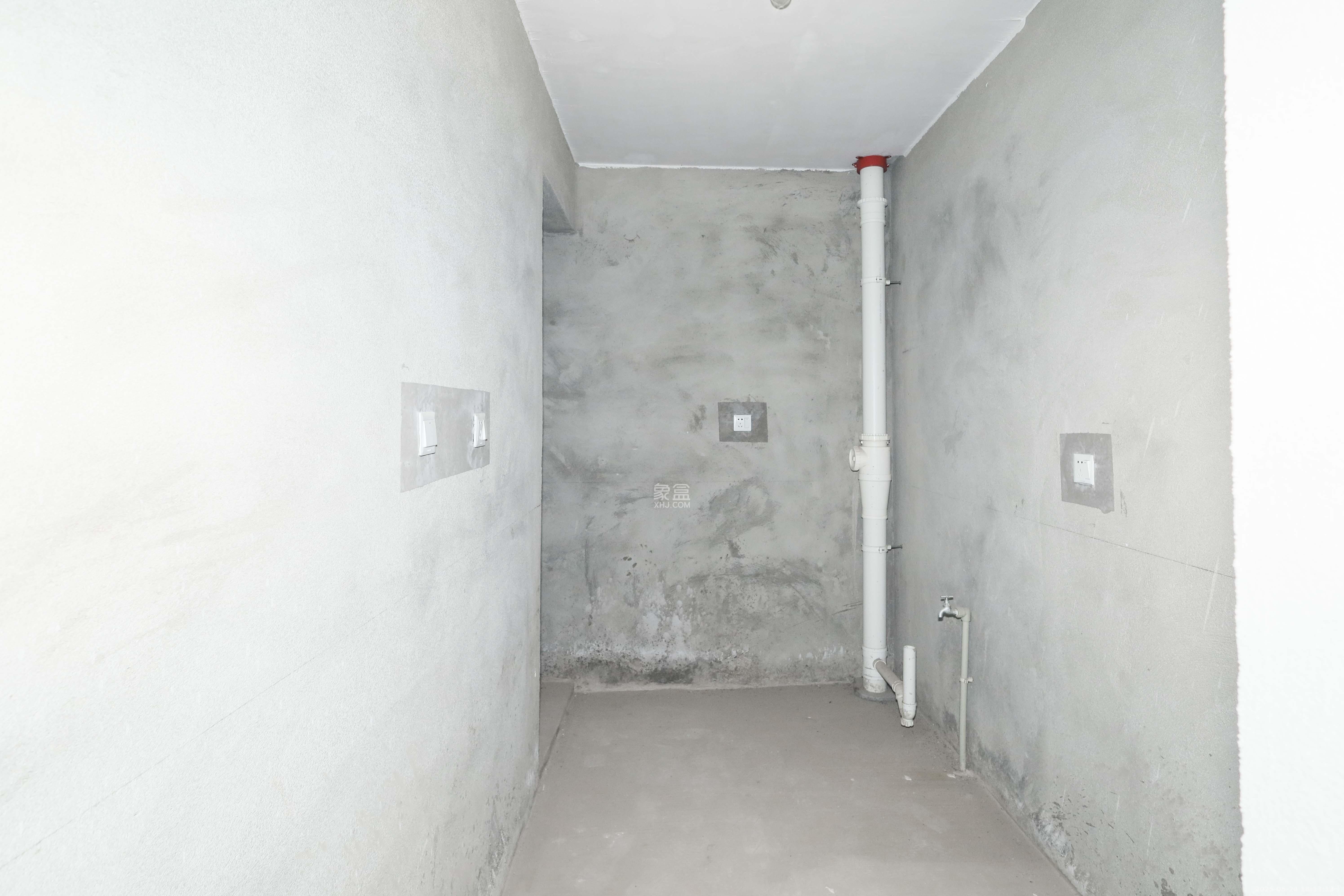 中国铁建梅溪青秀二期  3室2厅2卫   140.00万厨房