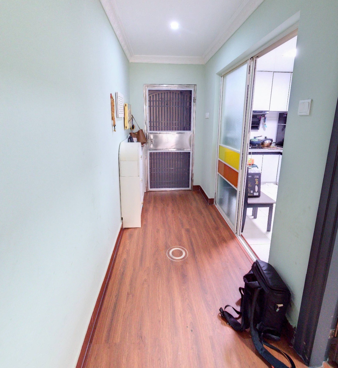 金域湾畔  2室2厅1卫    123.0万 金域湾畔  2室2厅1卫    123.0万客厅