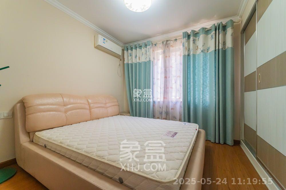泊林晶城  3室2厅1卫   1800.00元/月室内图