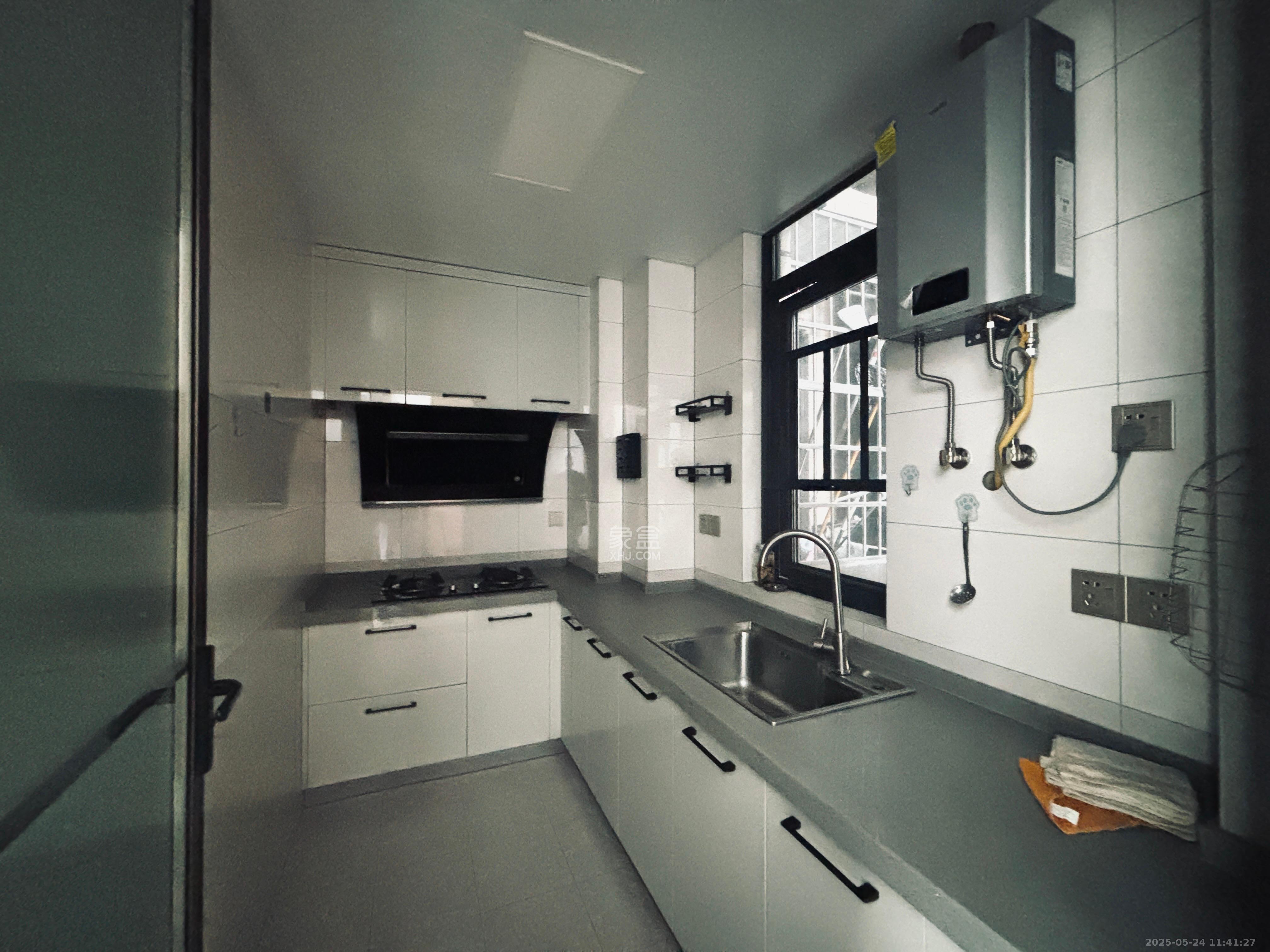 创元时代(成兴景苑) 4室2厅2卫 3000.0元/月 创元时代(成兴景苑) 4室2厅2卫 3000.0元/月室内图