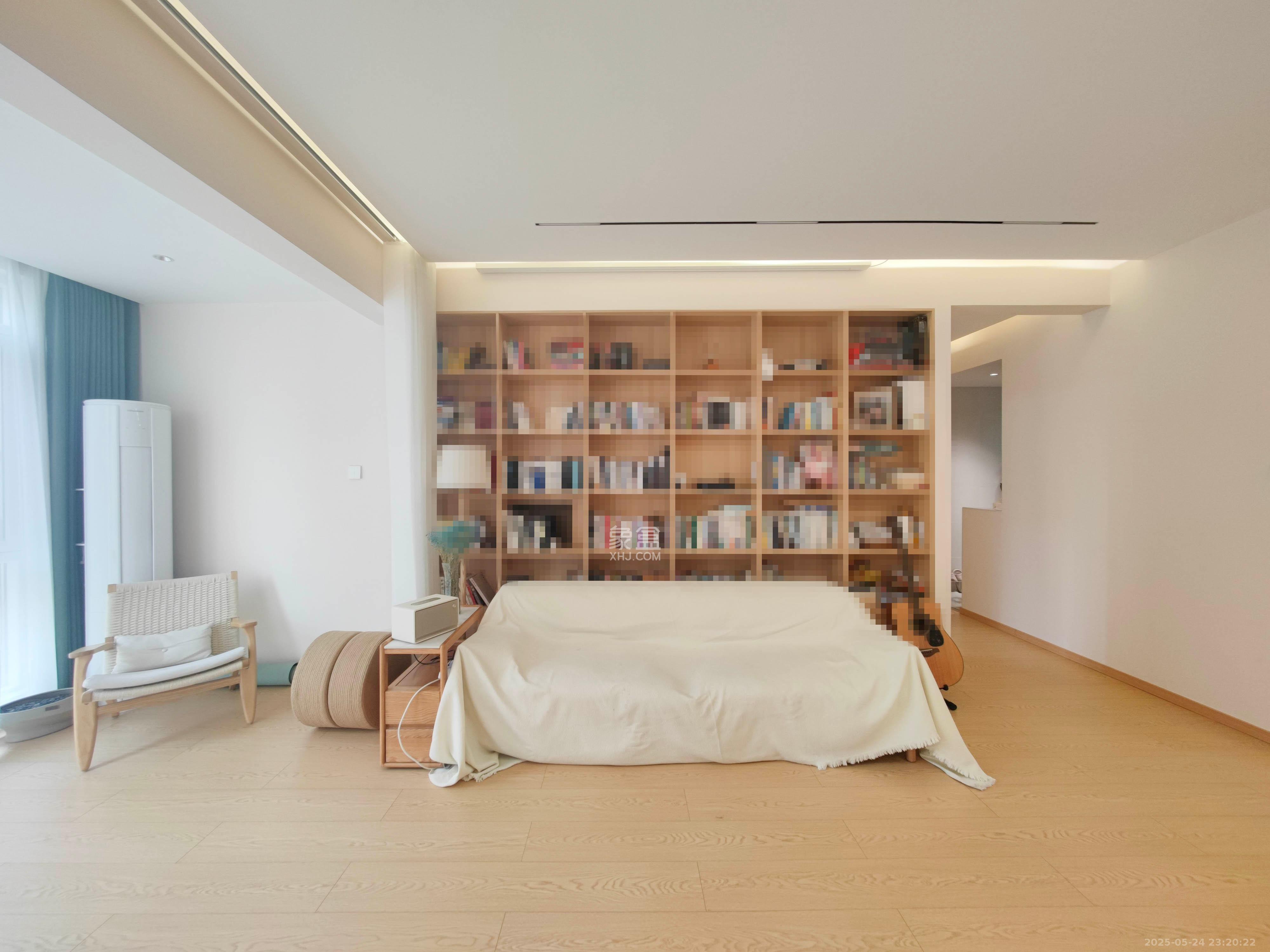 润和翰文府 3室2厅2卫 110.0万 润和翰文府 3室2厅2卫 110.0万客厅