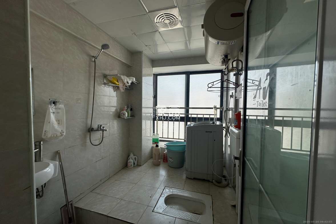 奥莱名邸 5室2厅2卫 2400.0元/月 奥莱名邸 5室2厅2卫 2400.0元/月室内图