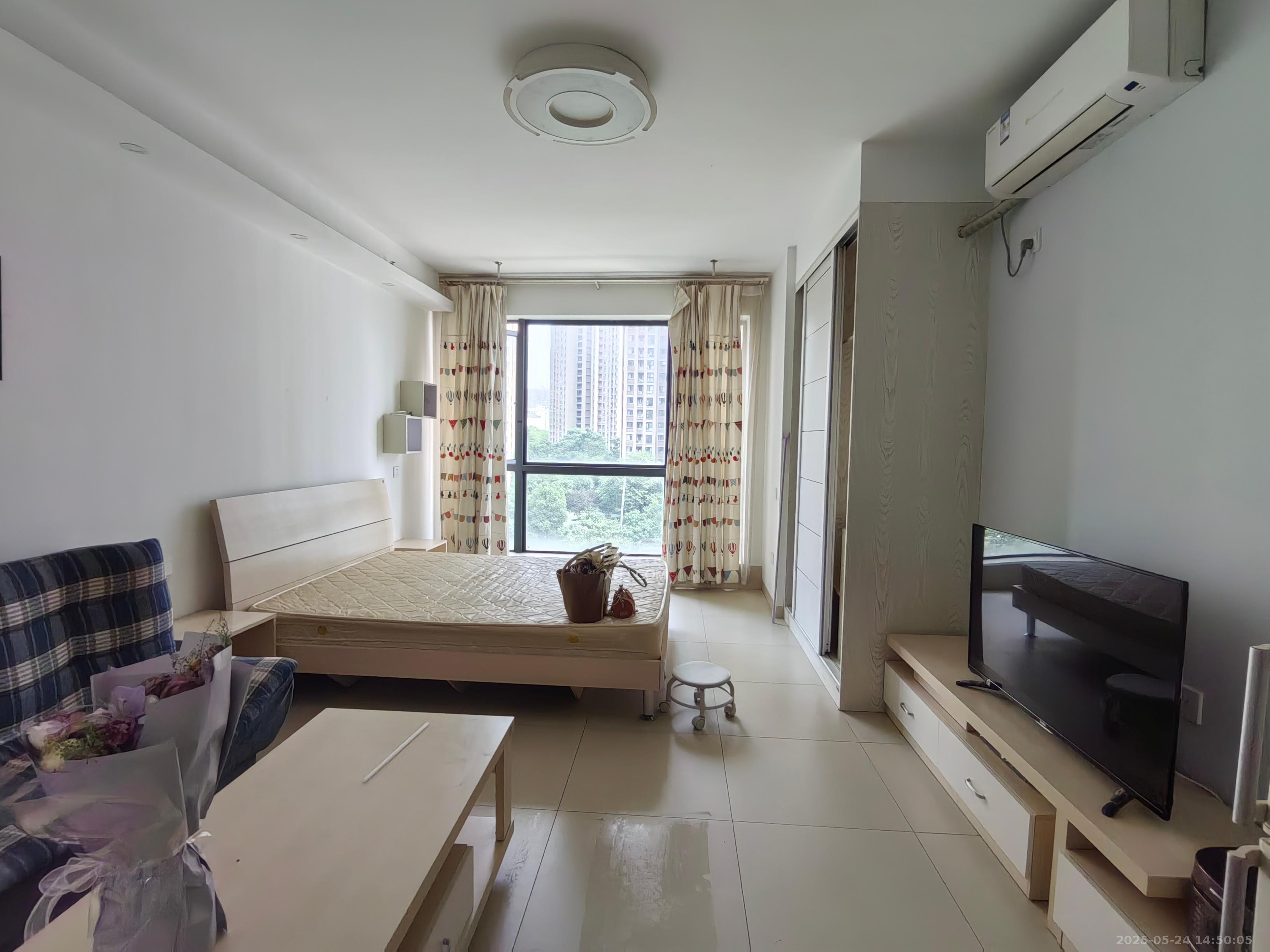 融科东南海 1室1厅1卫 1300.0元/月 融科东南海 1室1厅1卫 1300.0元/月室内图