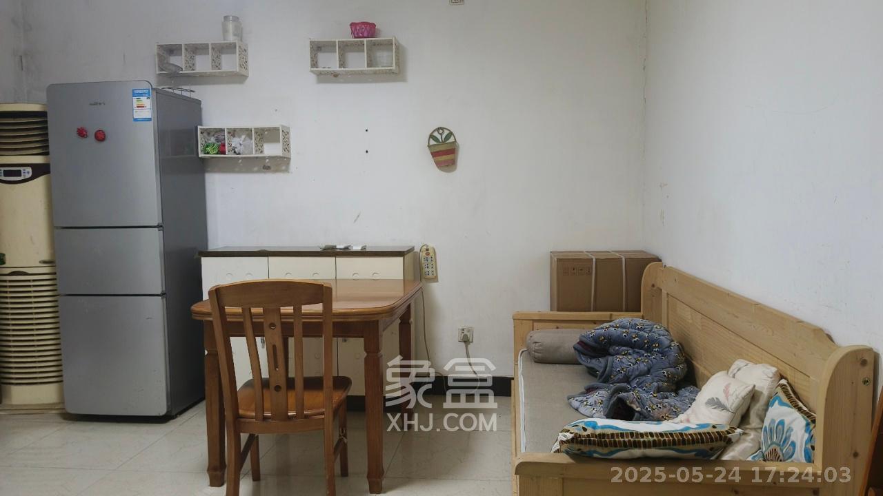天韵家园  1室1厅1卫   1500.00元/月室内图