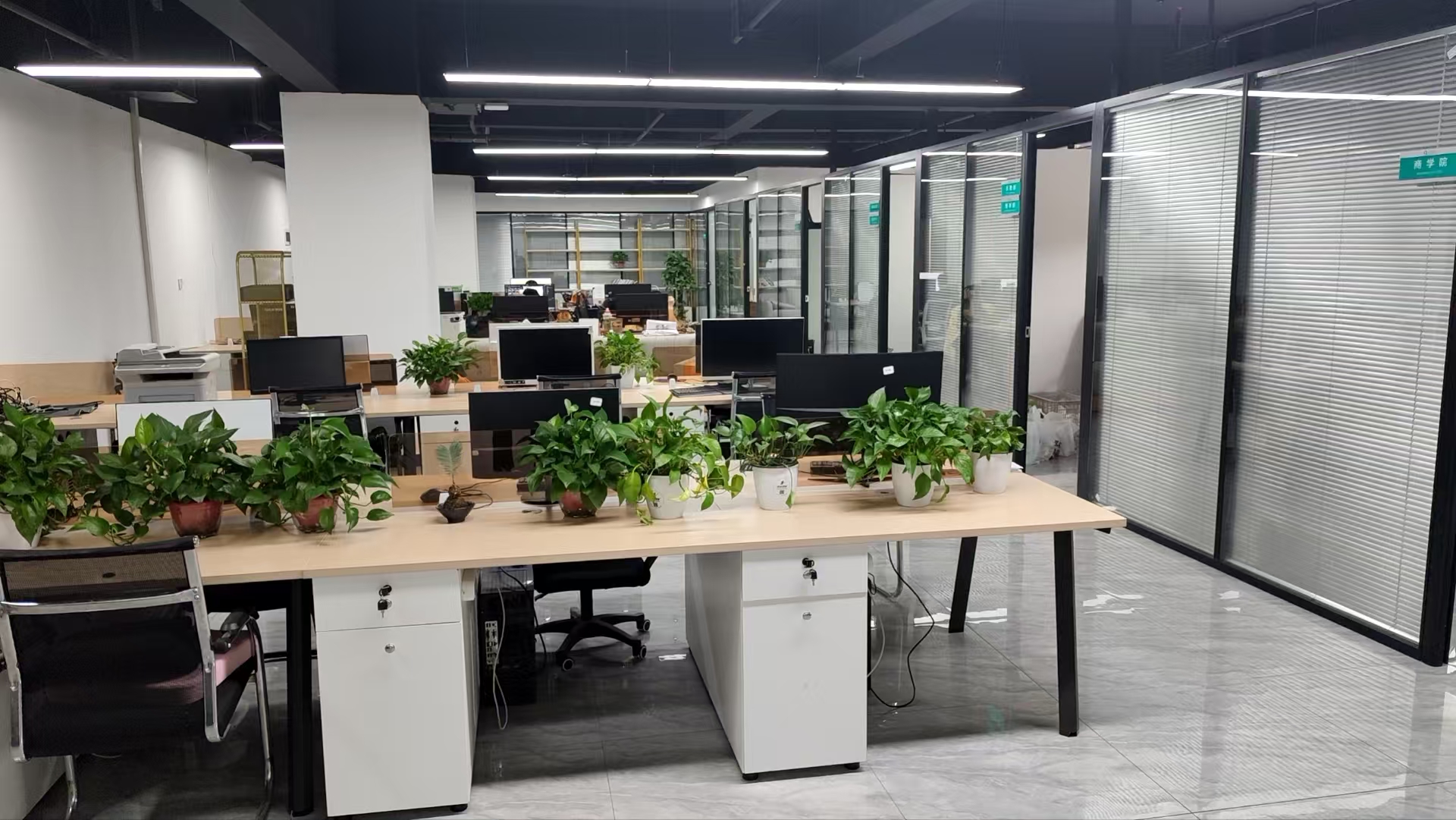 英维创新大厦   1300.0㎡      65000.0元/月小区图