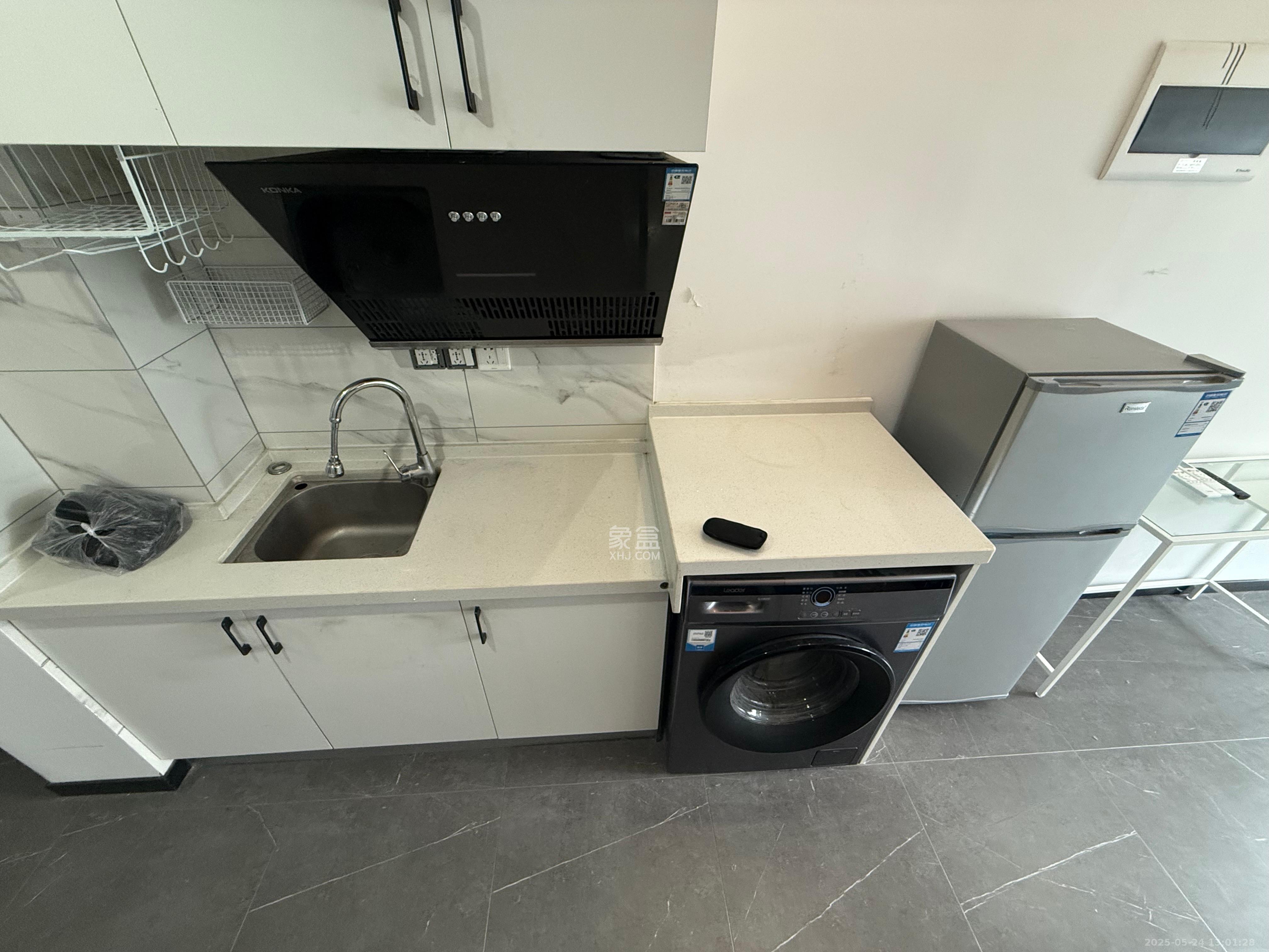 龙湖湘江星座(祺鑫星座公寓) 1室0厅0卫 2500.0元/月 龙湖湘江星座(祺鑫星座公寓) 1室0厅0卫 2500.0元/月室内图