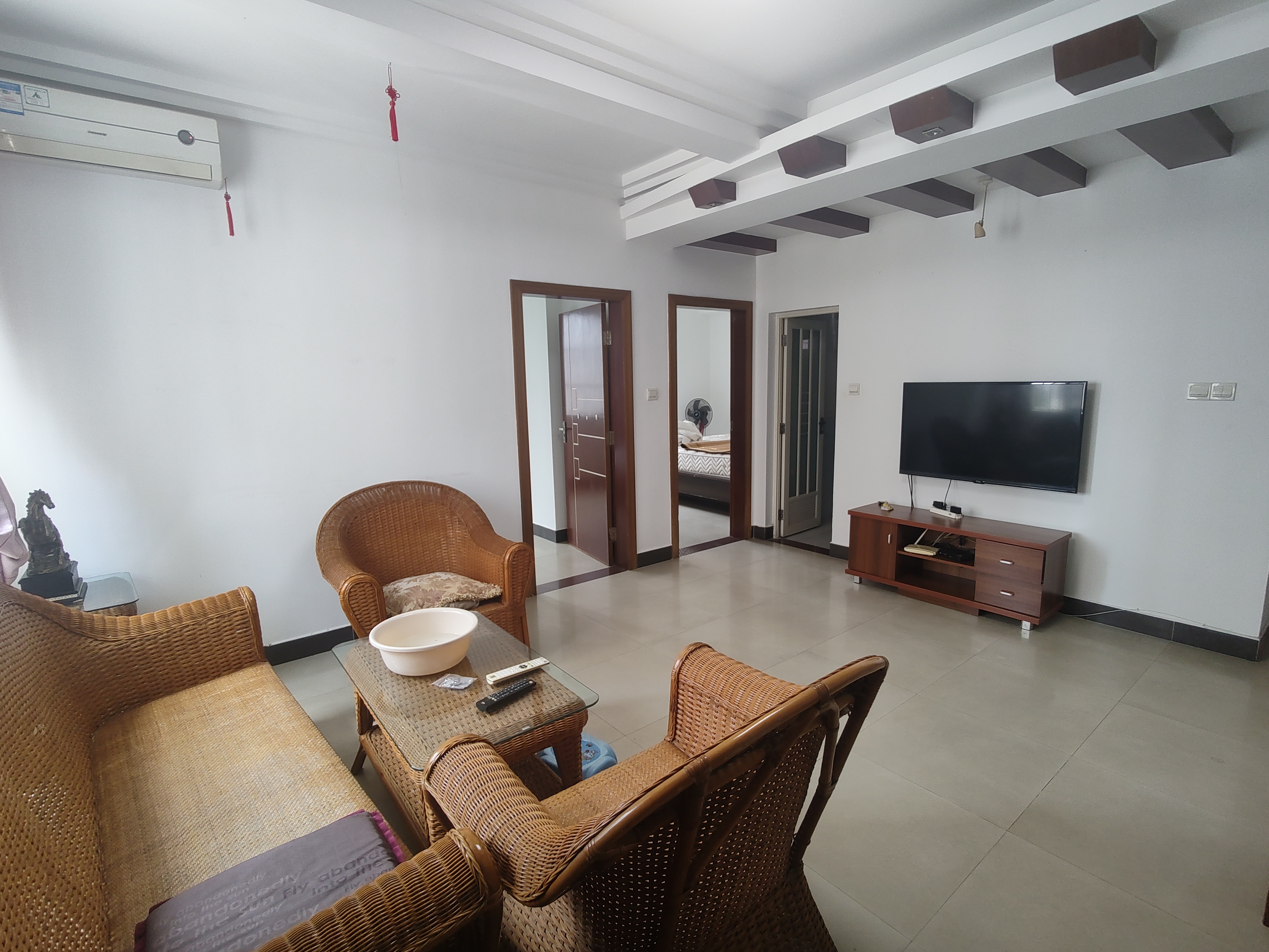 德意雅苑 2室2厅1卫 2100.0元/月 德意雅苑 2室2厅1卫 2100.0元/月室内图