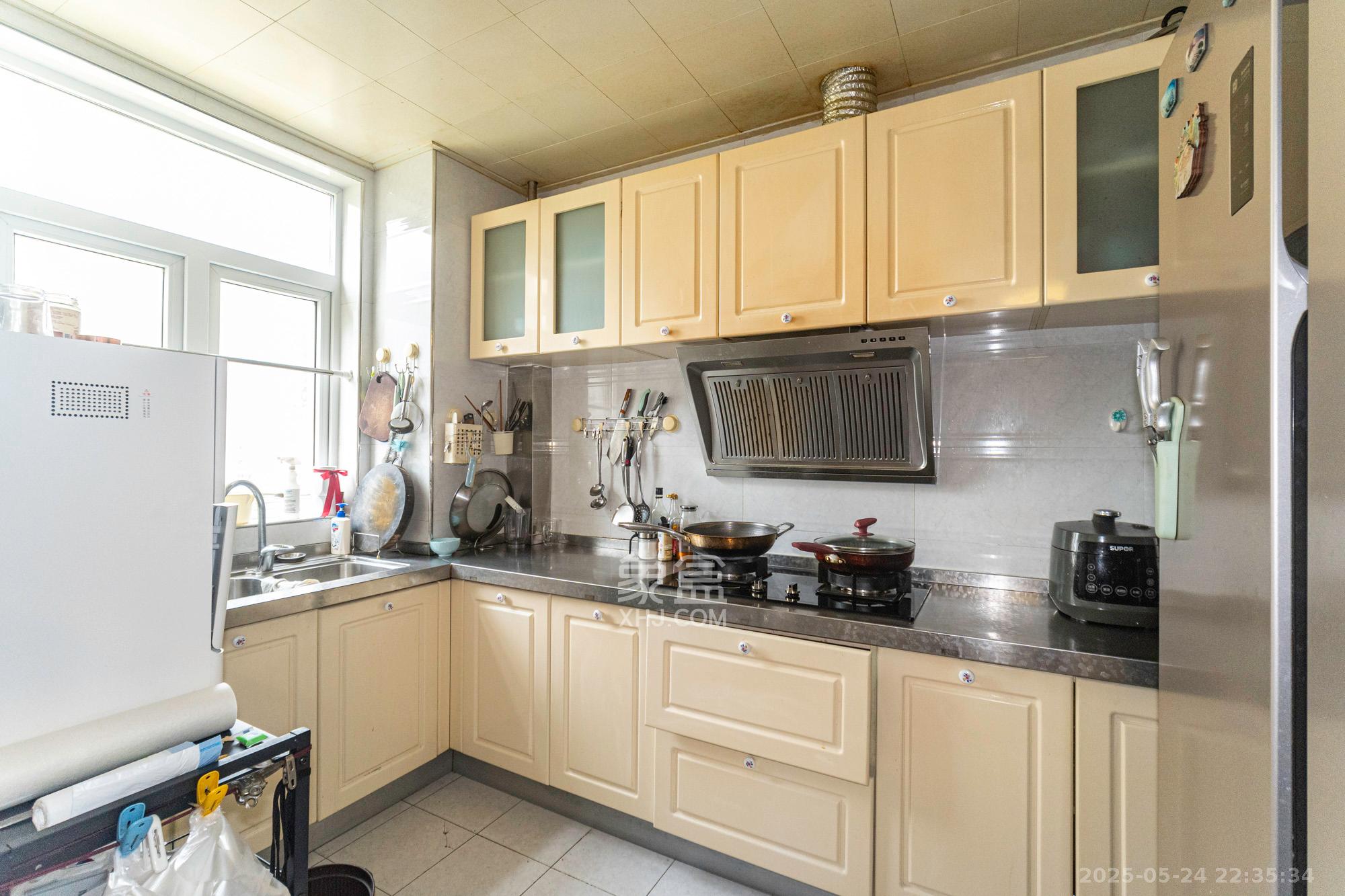 鹏基诺亚山林 3室2厅2卫 95.8万 鹏基诺亚山林 3室2厅2卫 95.8万厨房