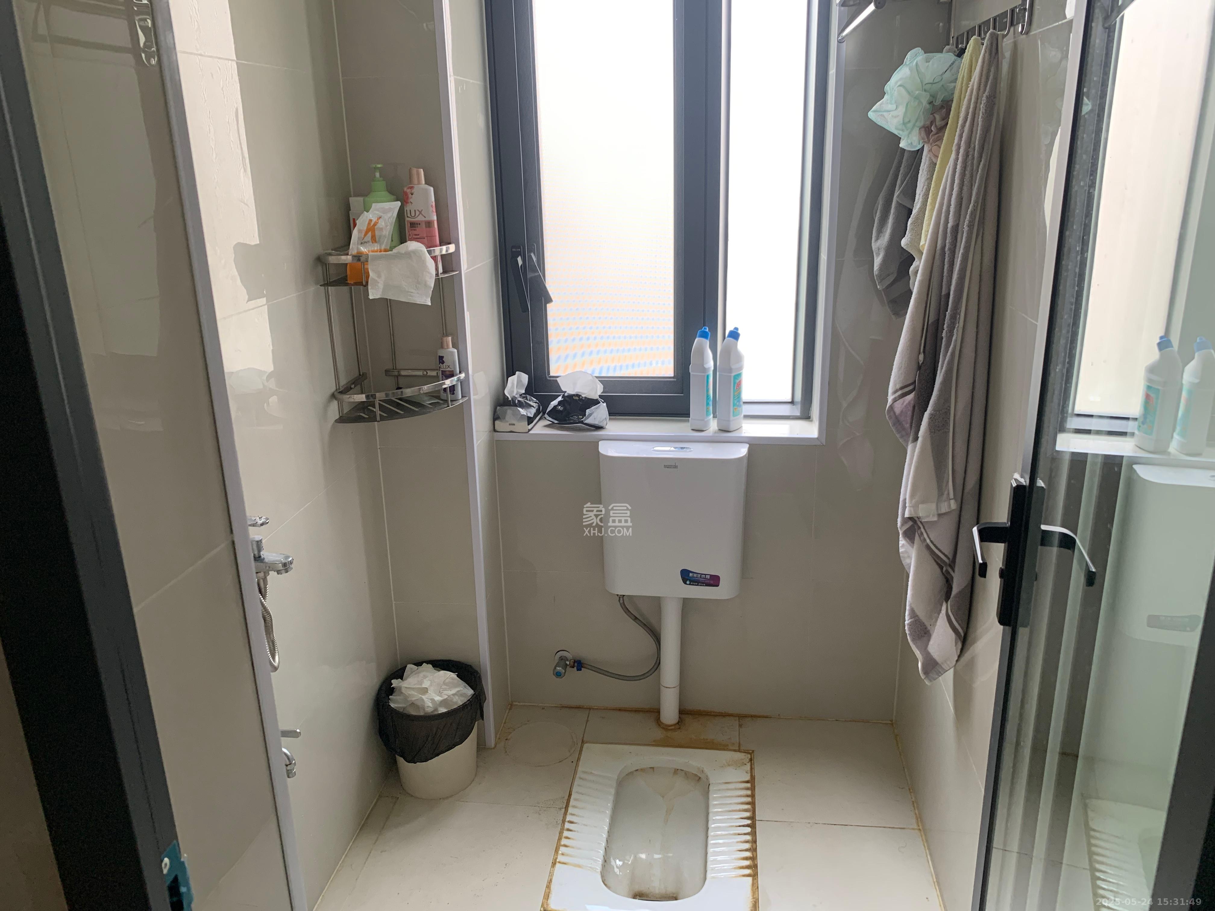 高升小区  2室1厅1卫   1700.00元/月室内图