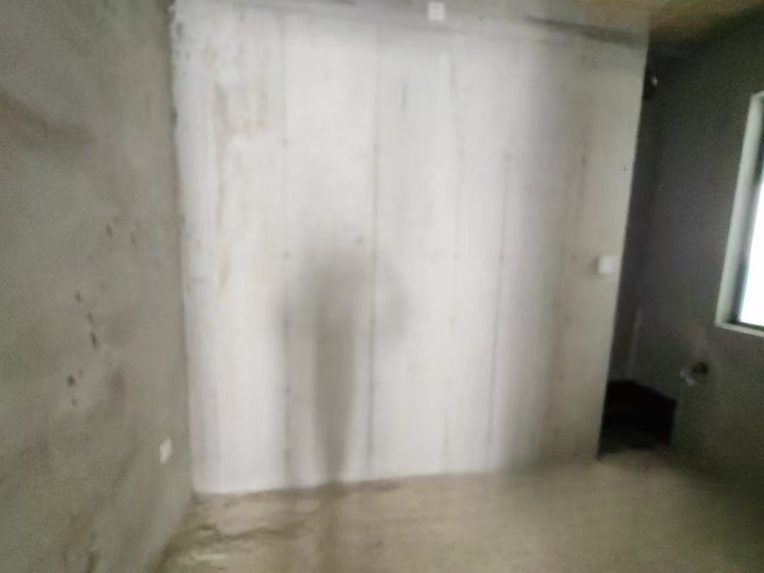 中建凤栖台  3室2厅1卫   39.80万客厅