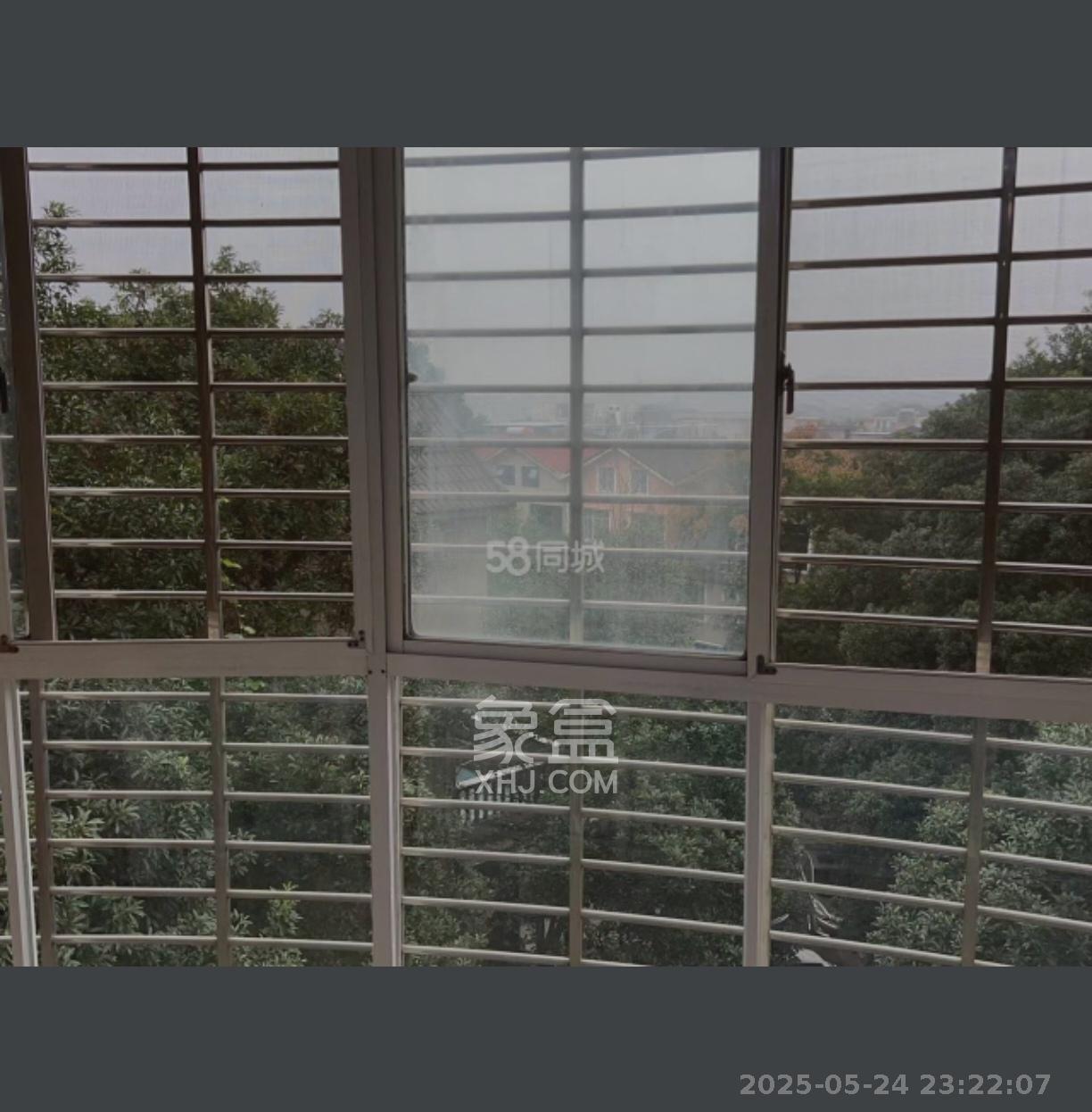 青竹湖畔 3室2厅2卫 2500.0元/月 青竹湖畔 3室2厅2卫 2500.0元/月室内图