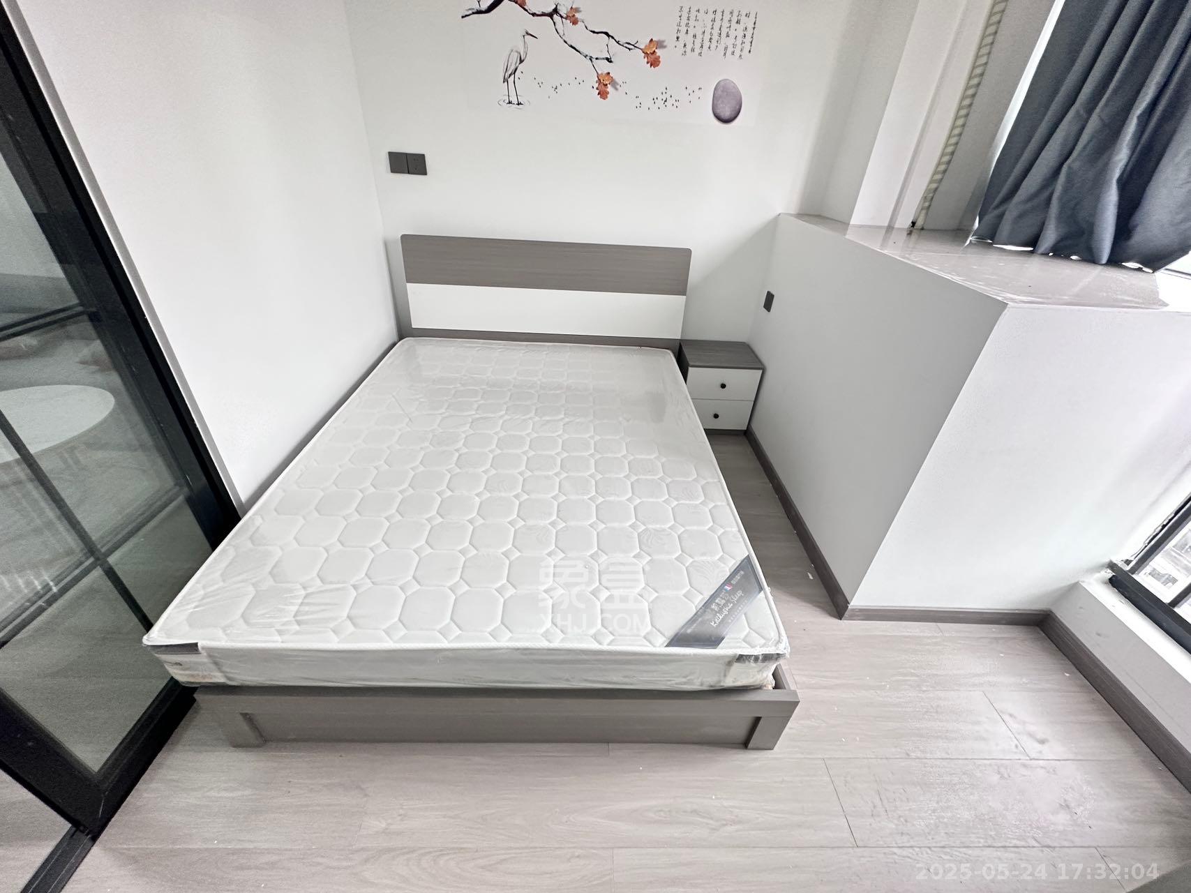 麓谷新干线 1室1厅1卫 1500.0元/月 麓谷新干线 1室1厅1卫 1500.0元/月室内图