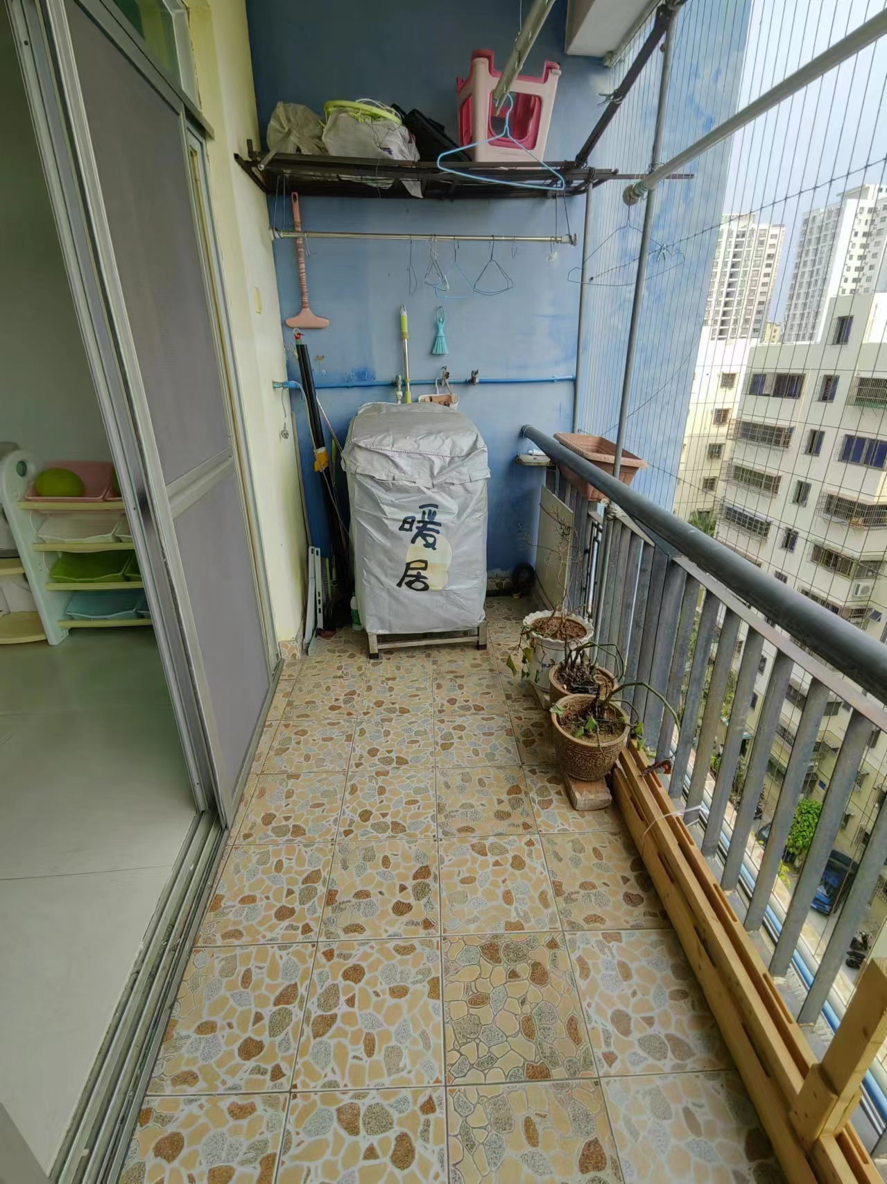 金山小区  3室2厅2卫   2700.00元/月室内图