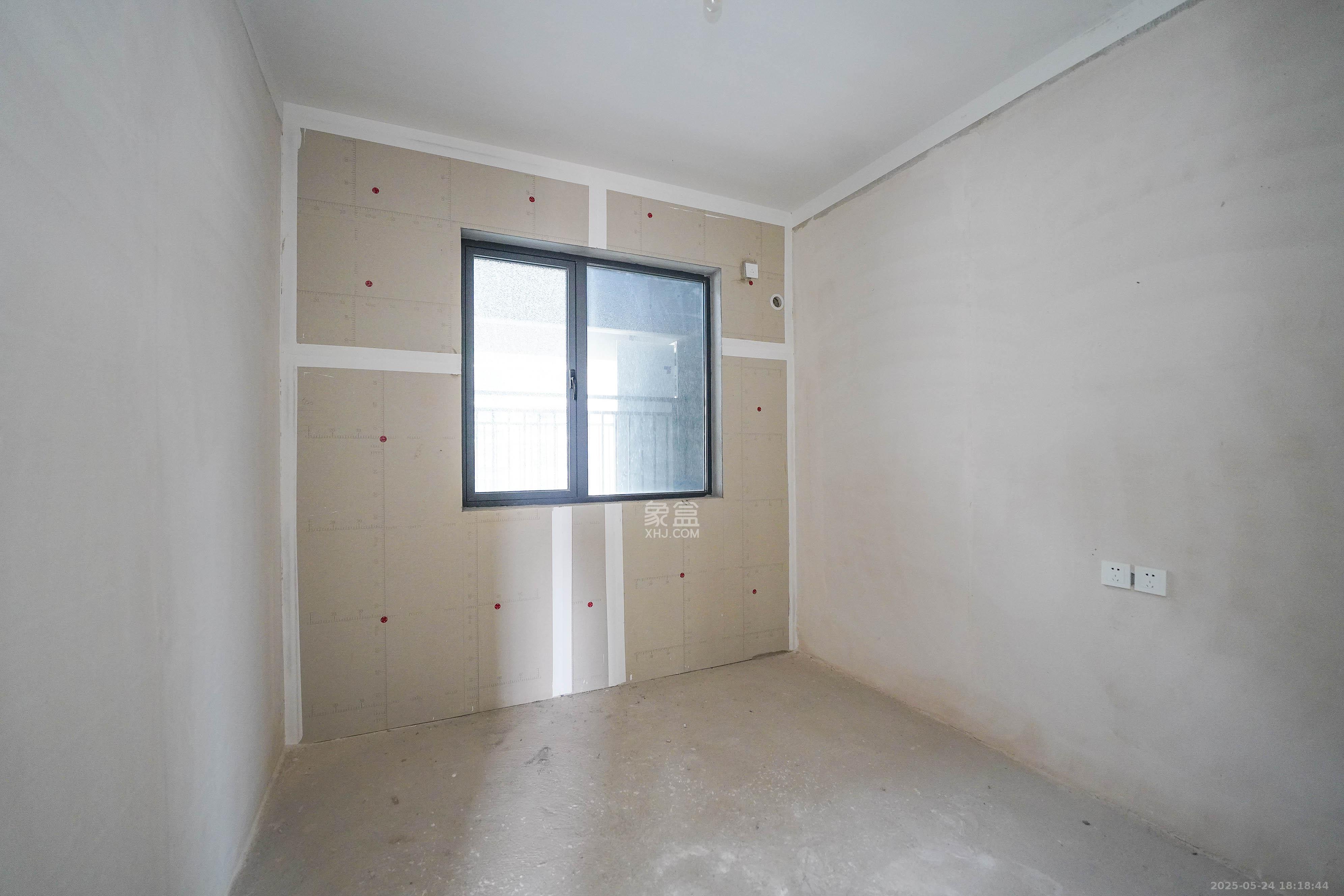 旭辉雨金广场 3室2厅2卫 81.0万 旭辉雨金广场 3室2厅2卫 81.0万卧室