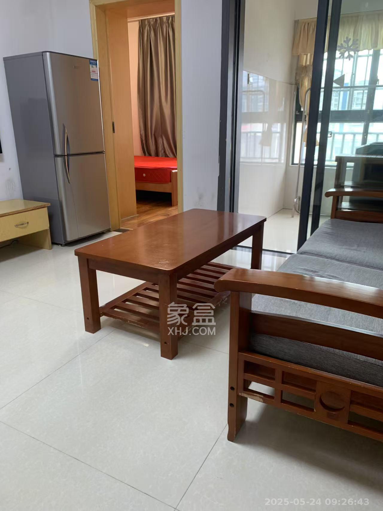 上峰苑（兰亭玥岛）  1室2厅1卫   1850.00元/月室内图