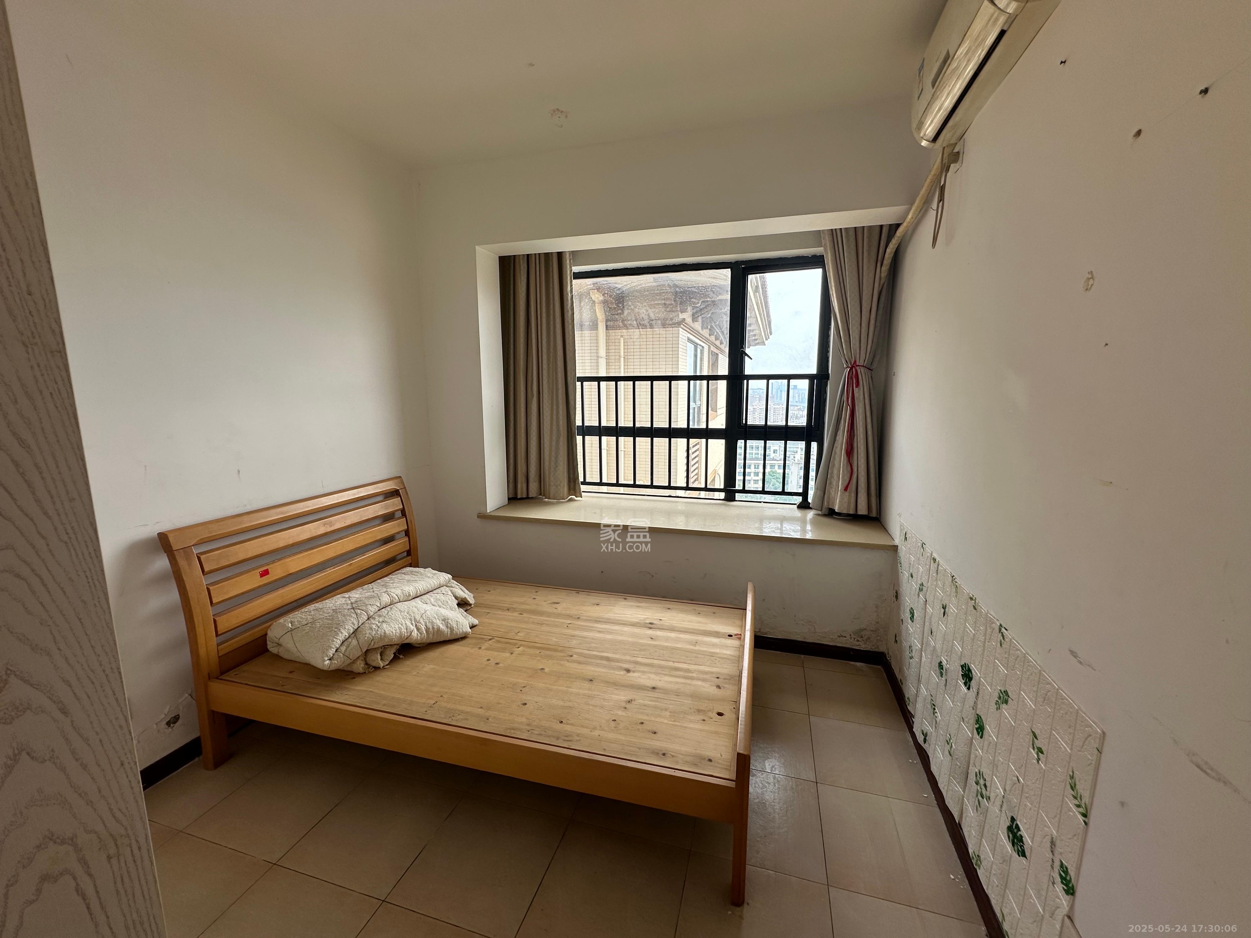 中建芙蓉嘉苑  1室2厅1卫    1700.0元/月 中建芙蓉嘉苑  1室2厅1卫    1700.0元/月室内图