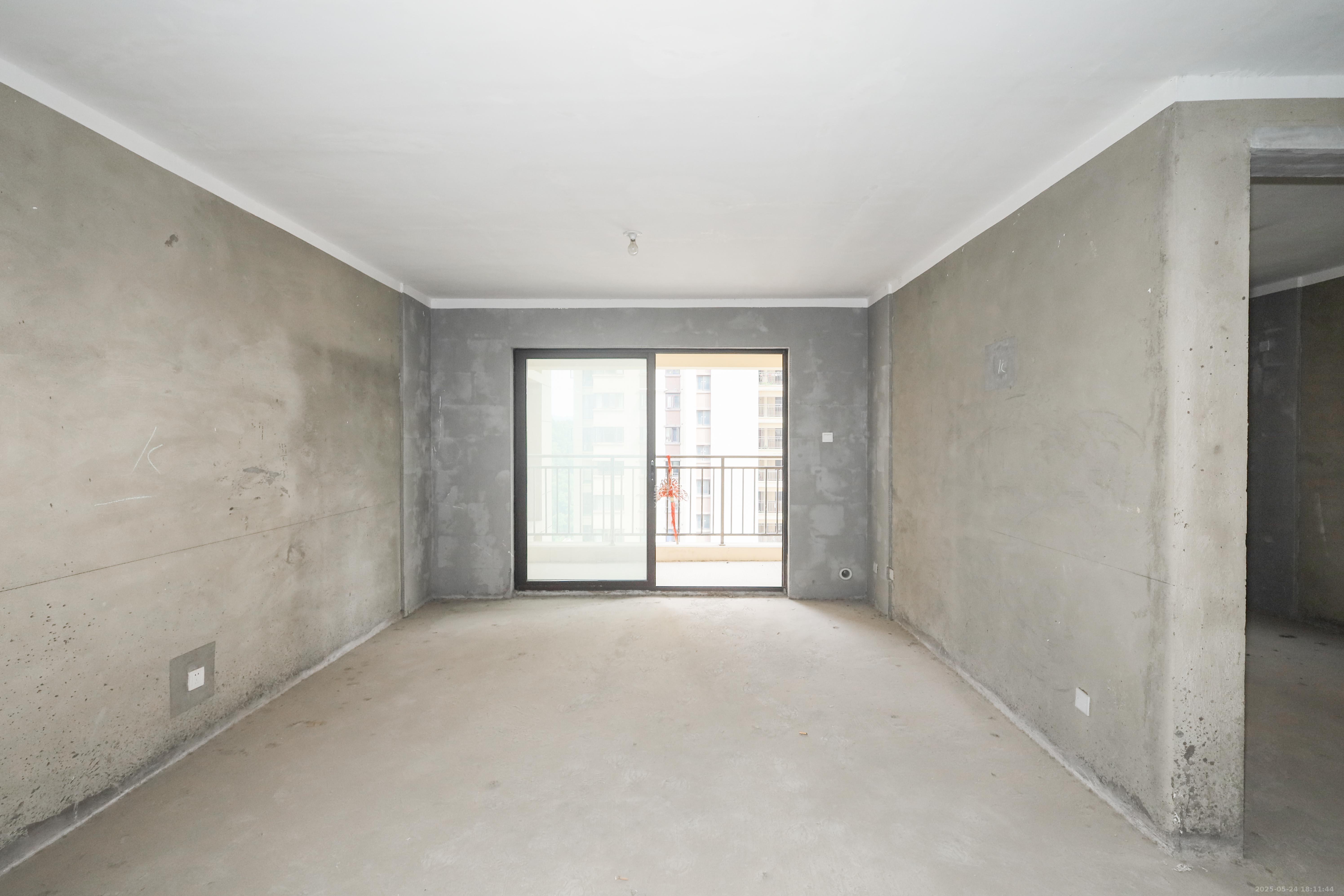 梅溪正荣府  4室2厅2卫    110.0万 梅溪正荣府  4室2厅2卫    110.0万客厅