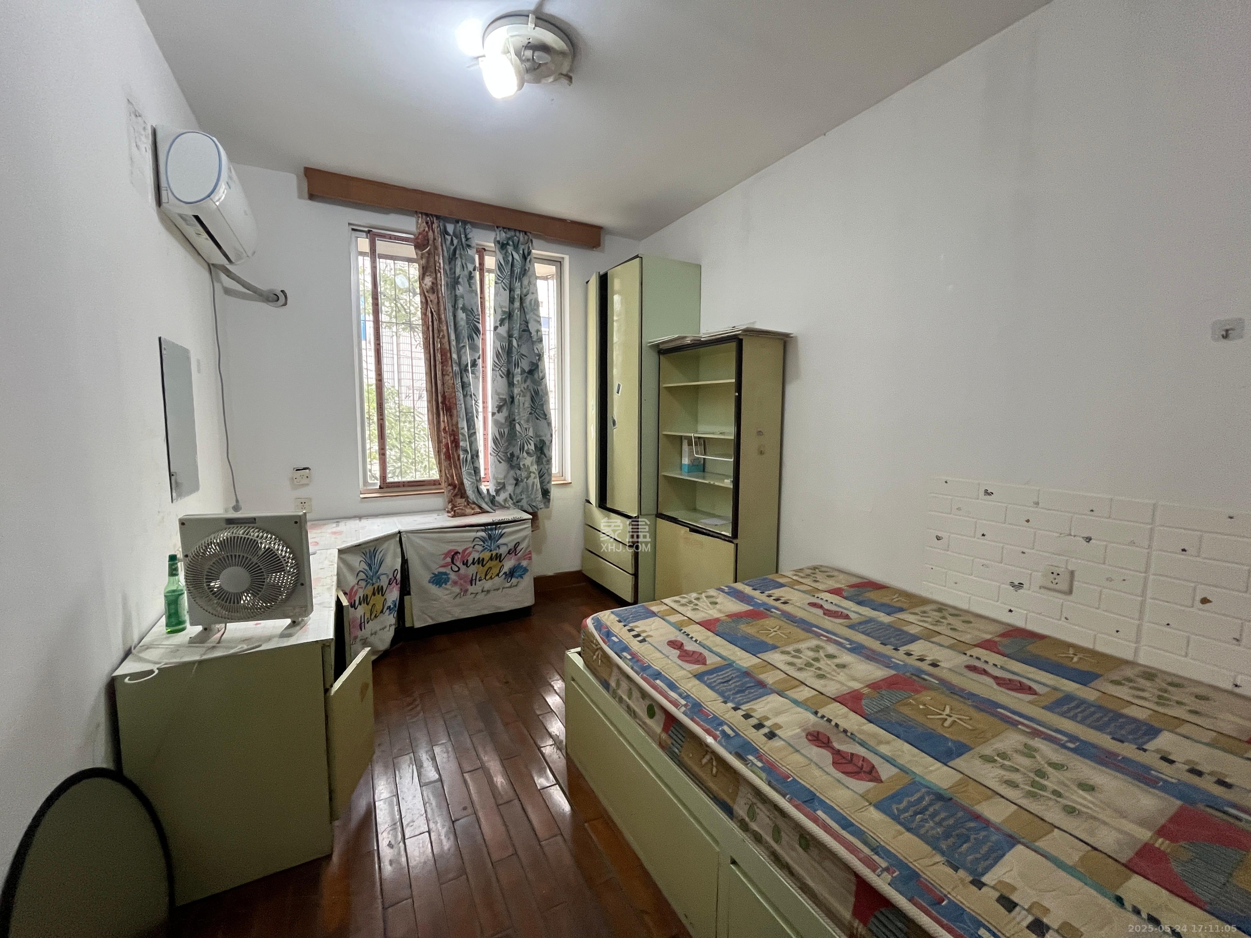 金科园 3室2厅1卫 1900.0元/月 金科园 3室2厅1卫 1900.0元/月室内图