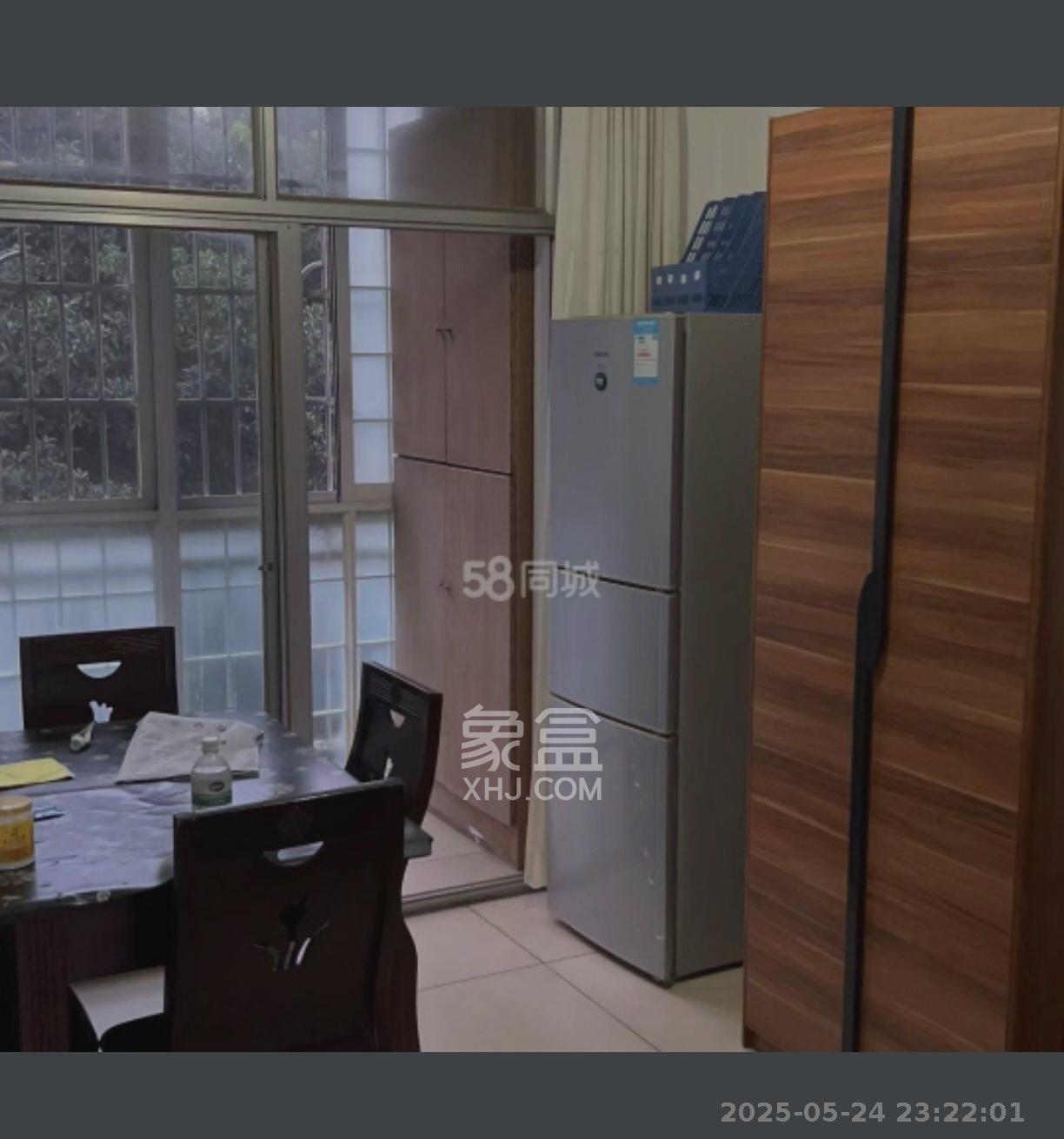 青竹湖畔 3室2厅2卫 2500.0元/月 青竹湖畔 3室2厅2卫 2500.0元/月室内图