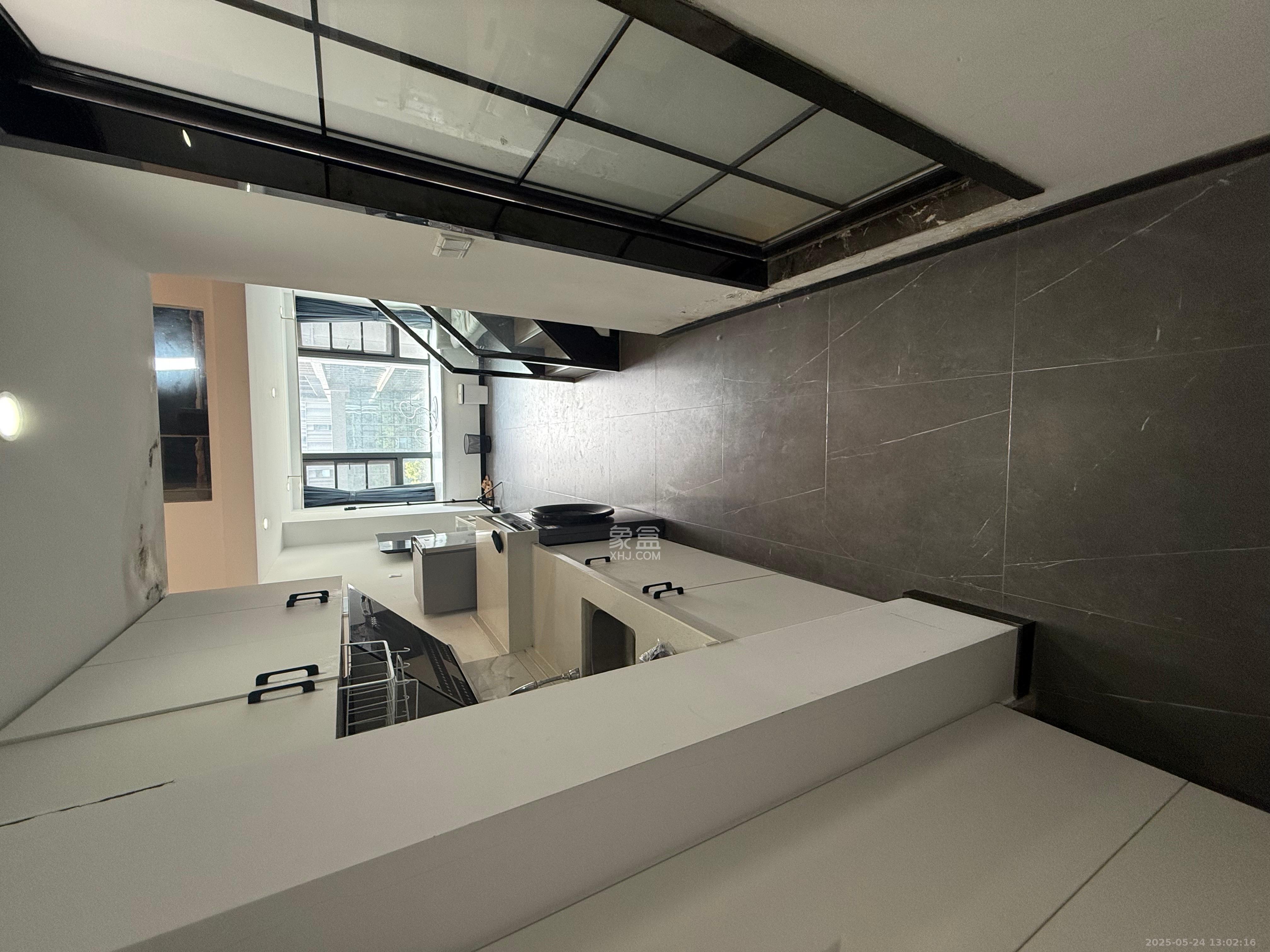 龙湖湘江星座（祺鑫星座公寓）  1室0厅0卫    2500.0元/月室内图