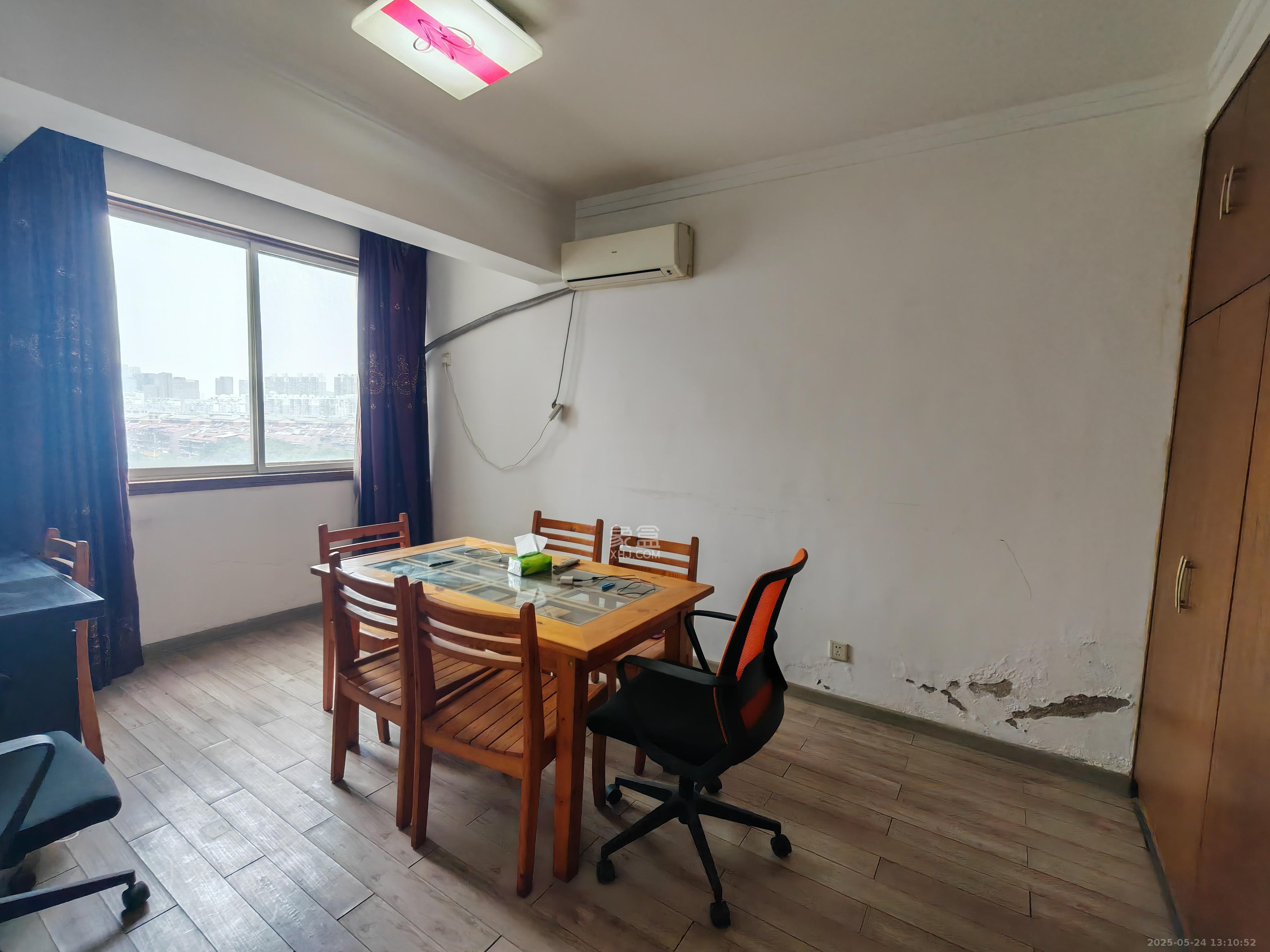 时代先锋 1室0厅0卫 2400.0元/月 时代先锋 1室0厅0卫 2400.0元/月室内图