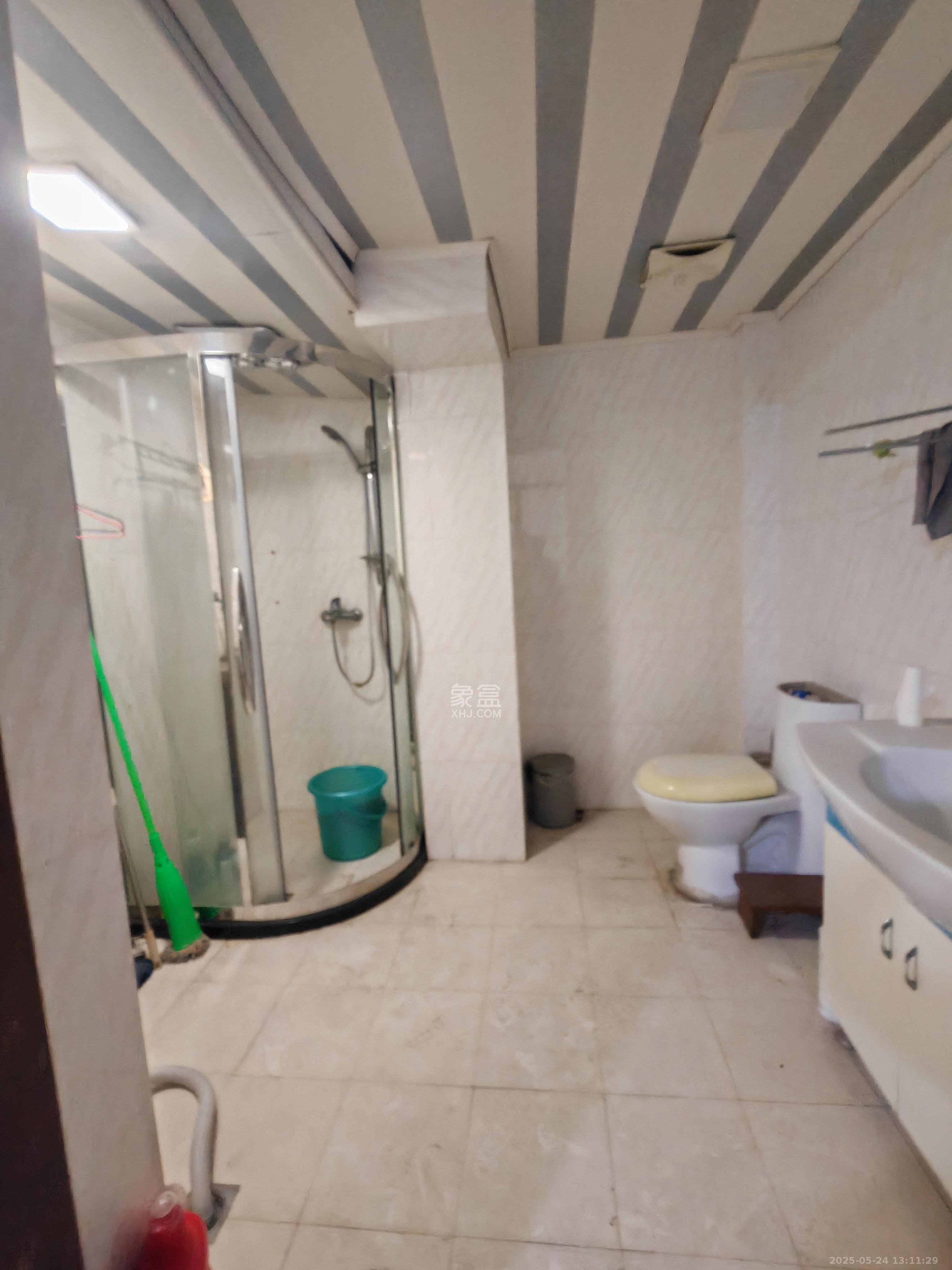 时代先锋 1室0厅0卫 2400.0元/月 时代先锋 1室0厅0卫 2400.0元/月室内图