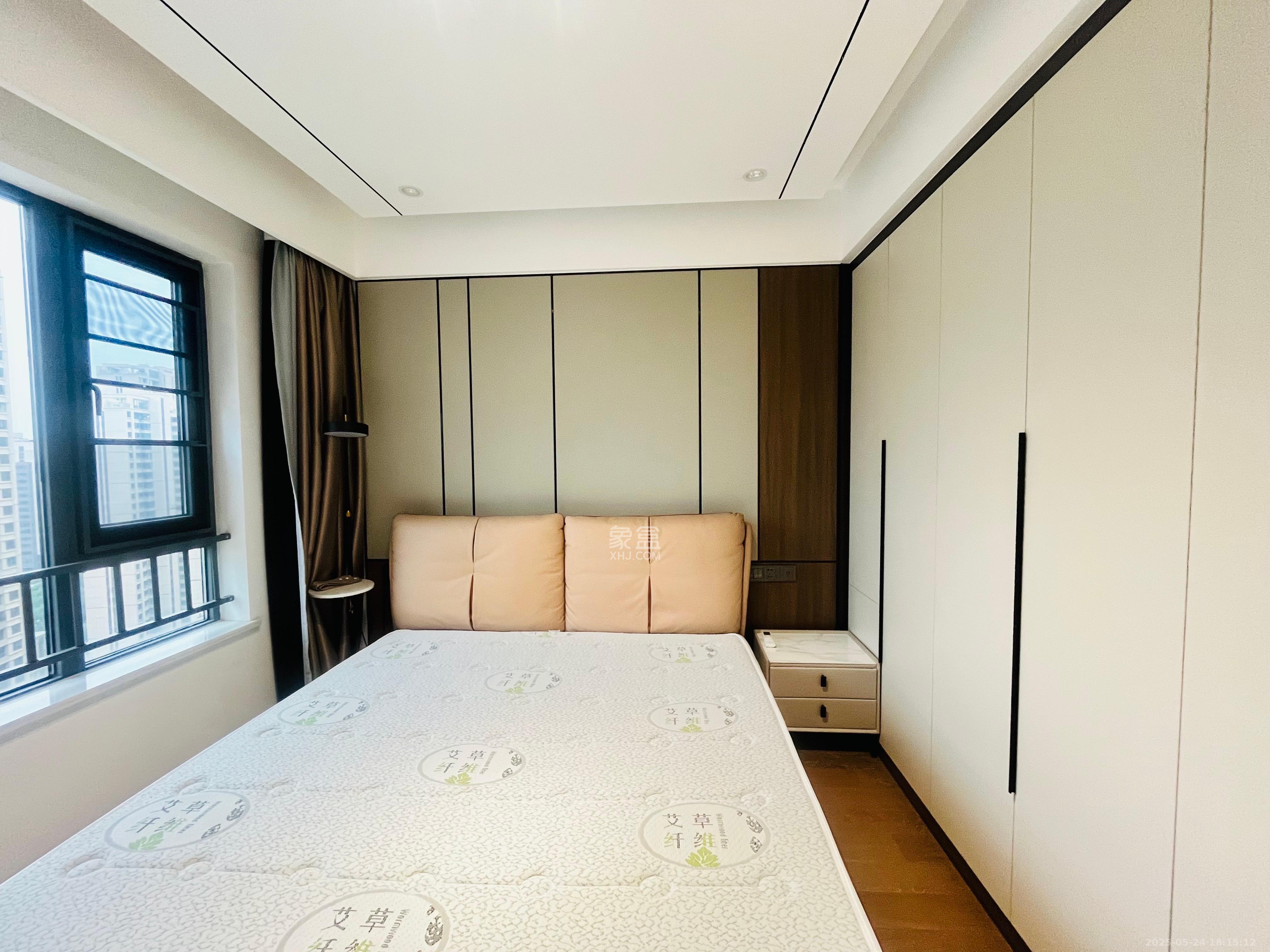 卓越中寰  3室2厅2卫    4800.0元/月室内图