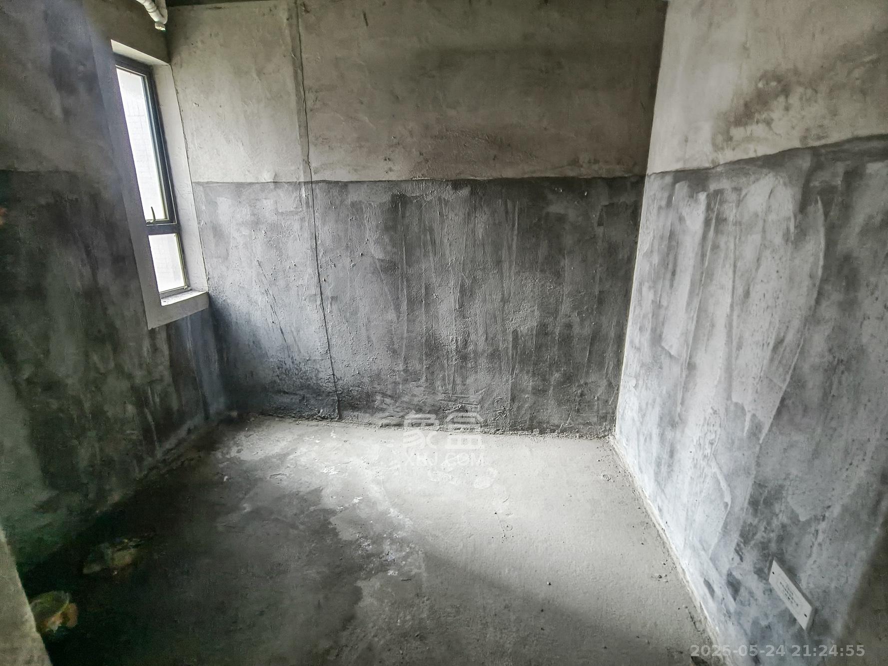 三一街区 5室2厅3卫 108.0万 三一街区 5室2厅3卫 108.0万卫生间