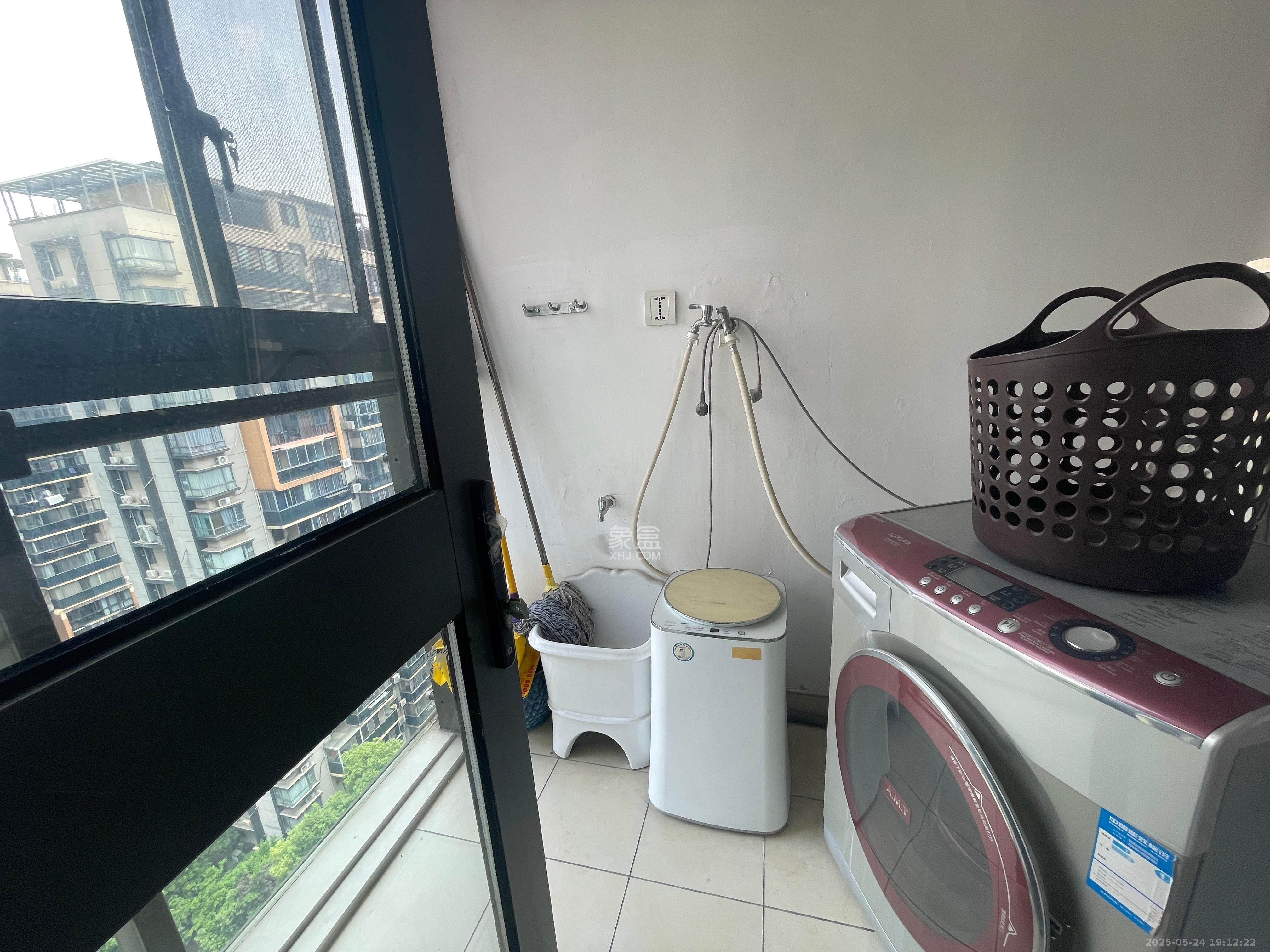 博林金谷  3室2厅2卫   3600.00元/月室内图