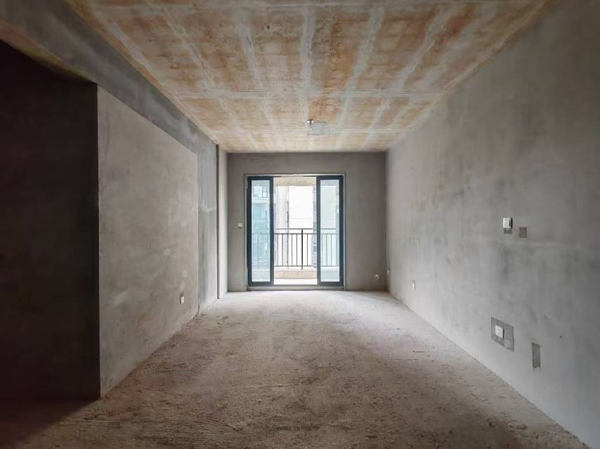 中建凤栖台  3室2厅1卫   39.80万客厅