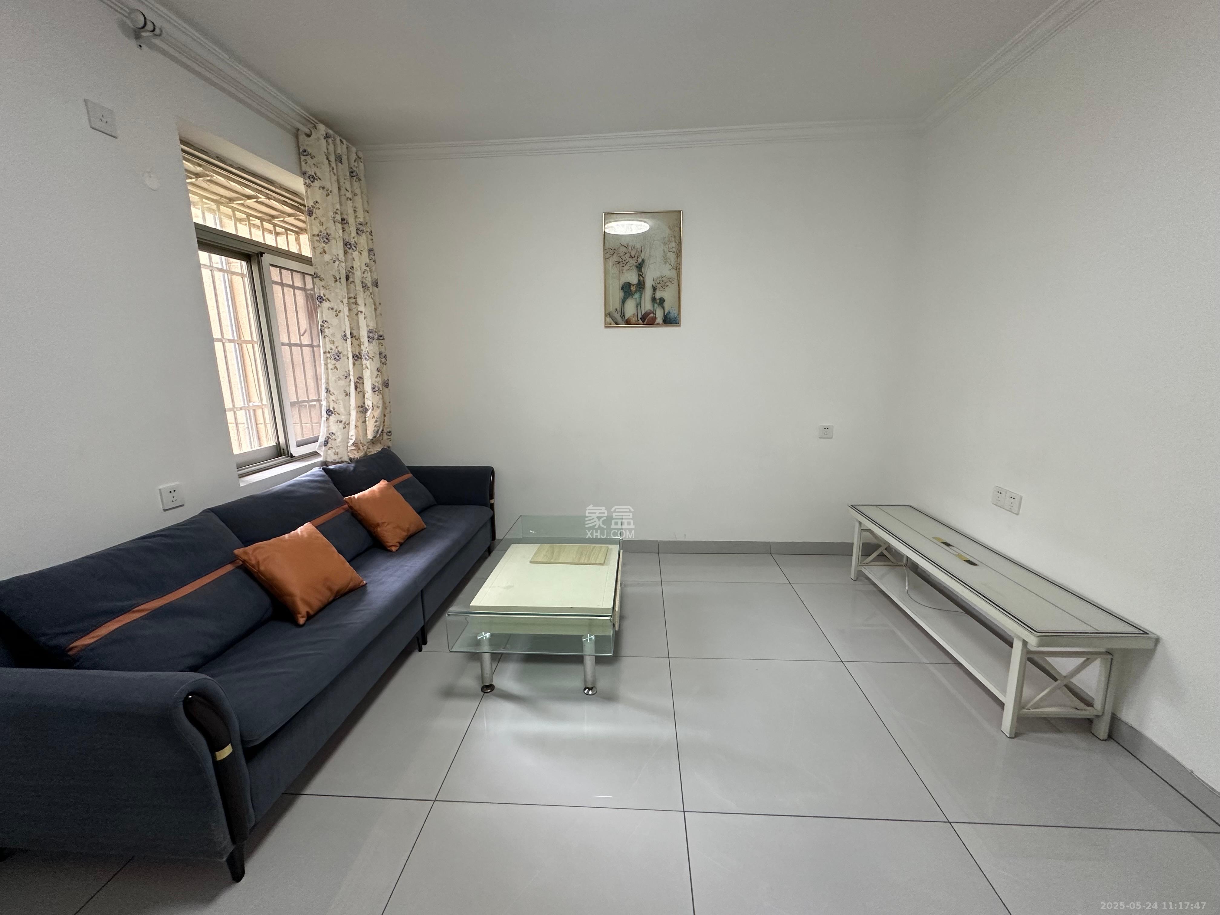 三湘小区 1室1厅1卫 1600.0元/月 三湘小区 1室1厅1卫 1600.0元/月室内图