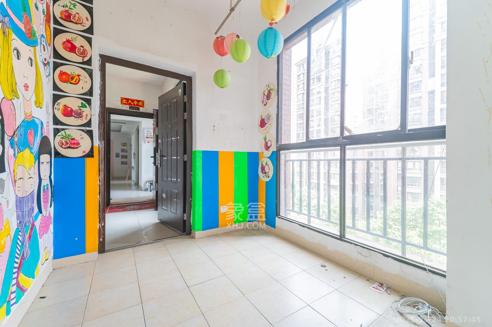 华润凤凰城一期 3室2厅1卫 63.0万 华润凤凰城一期 3室2厅1卫 63.0万其他