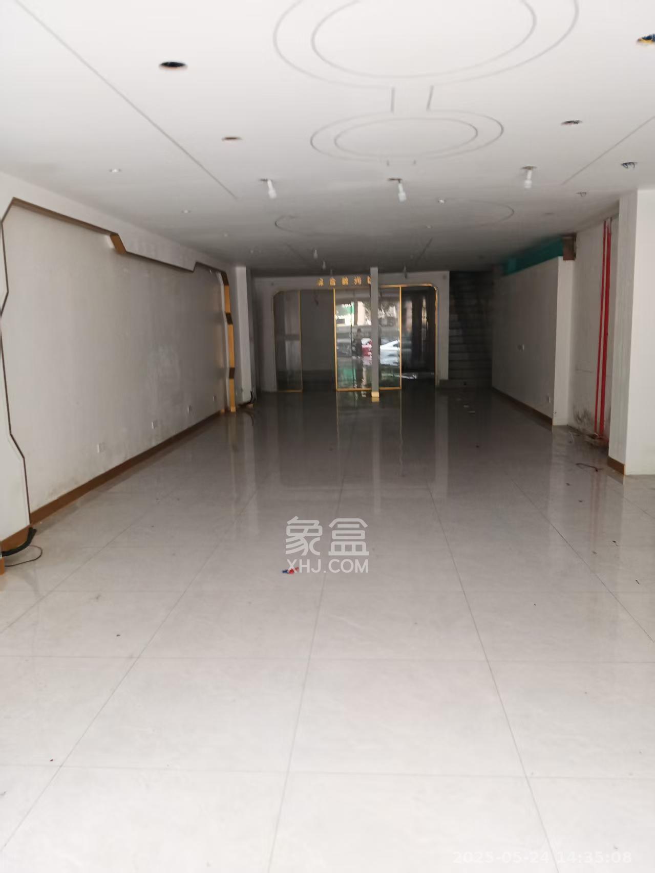 锦璨家园   124.99㎡      12000.0元/月室内图